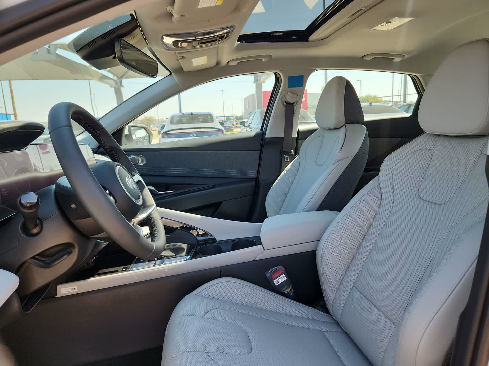 new 2025 Hyundai Elantra car, priced at $28,440