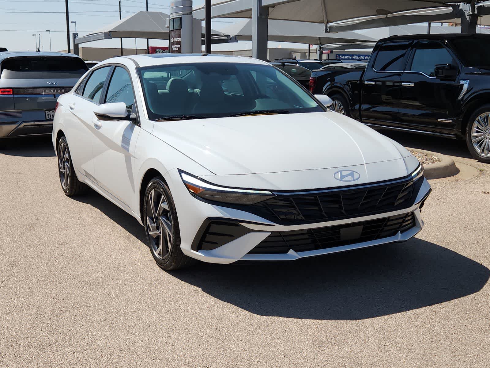 new 2025 Hyundai Elantra car, priced at $28,440