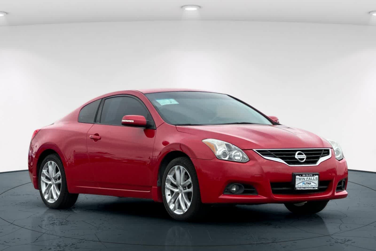 Red Alert 2012 Nissan Altima Coupe 3.5 SR Coupe Front-Wheel Drive Automatic