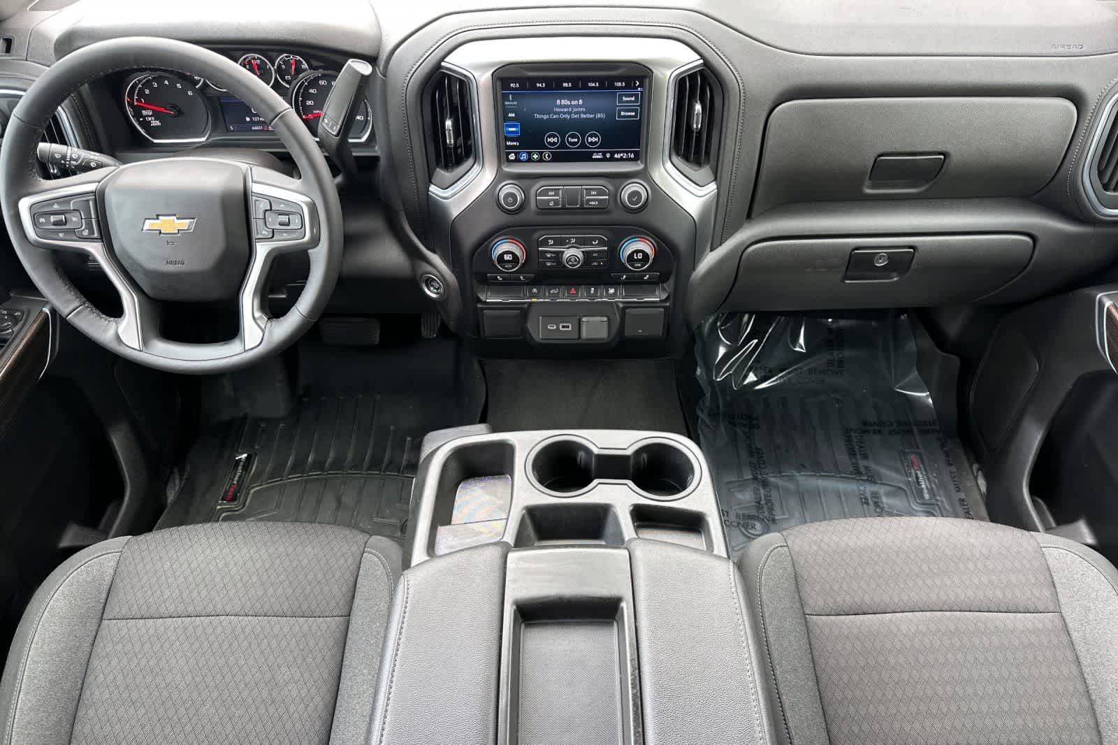 View vehicle photo 3