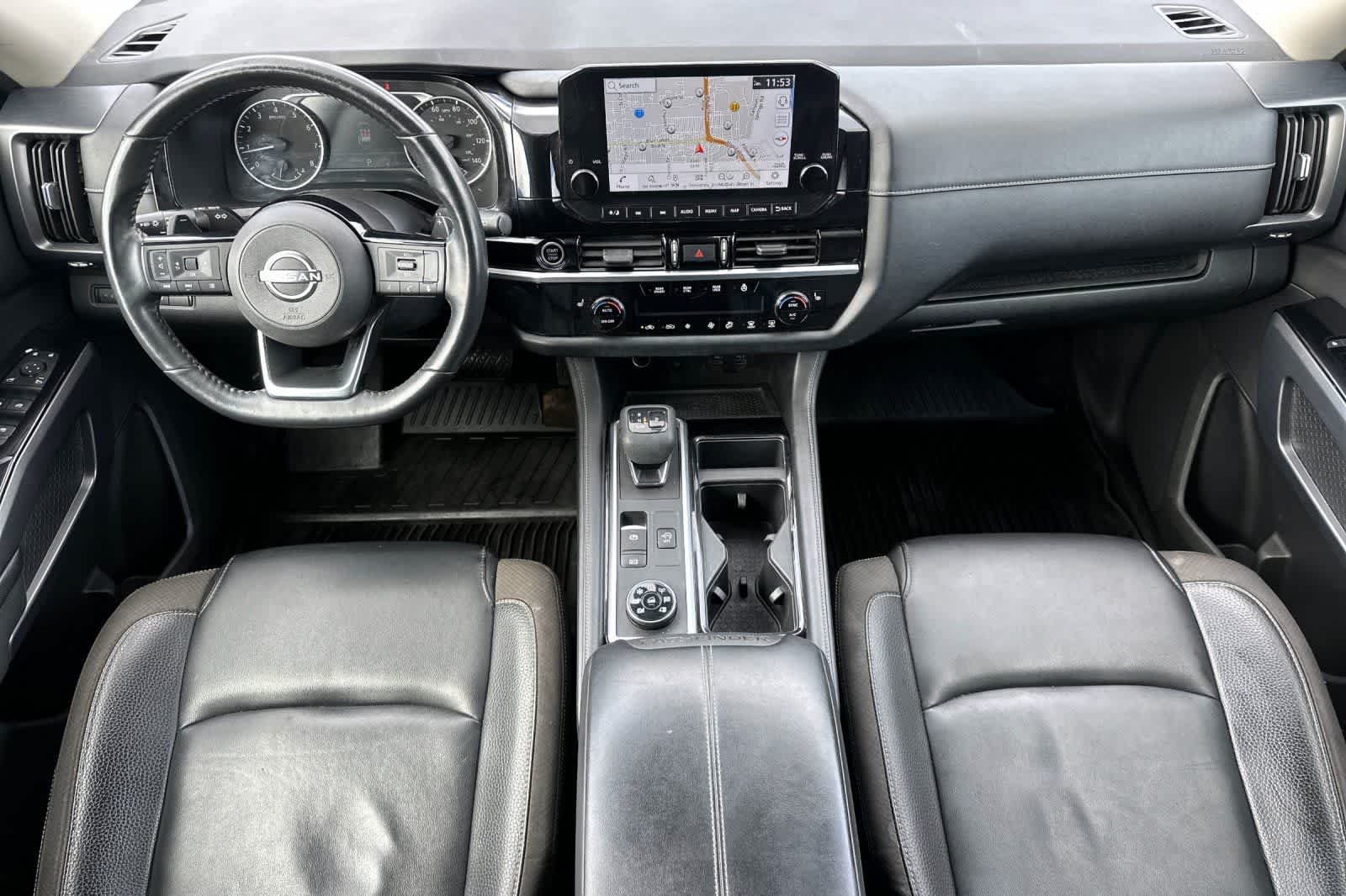 View vehicle photo 3