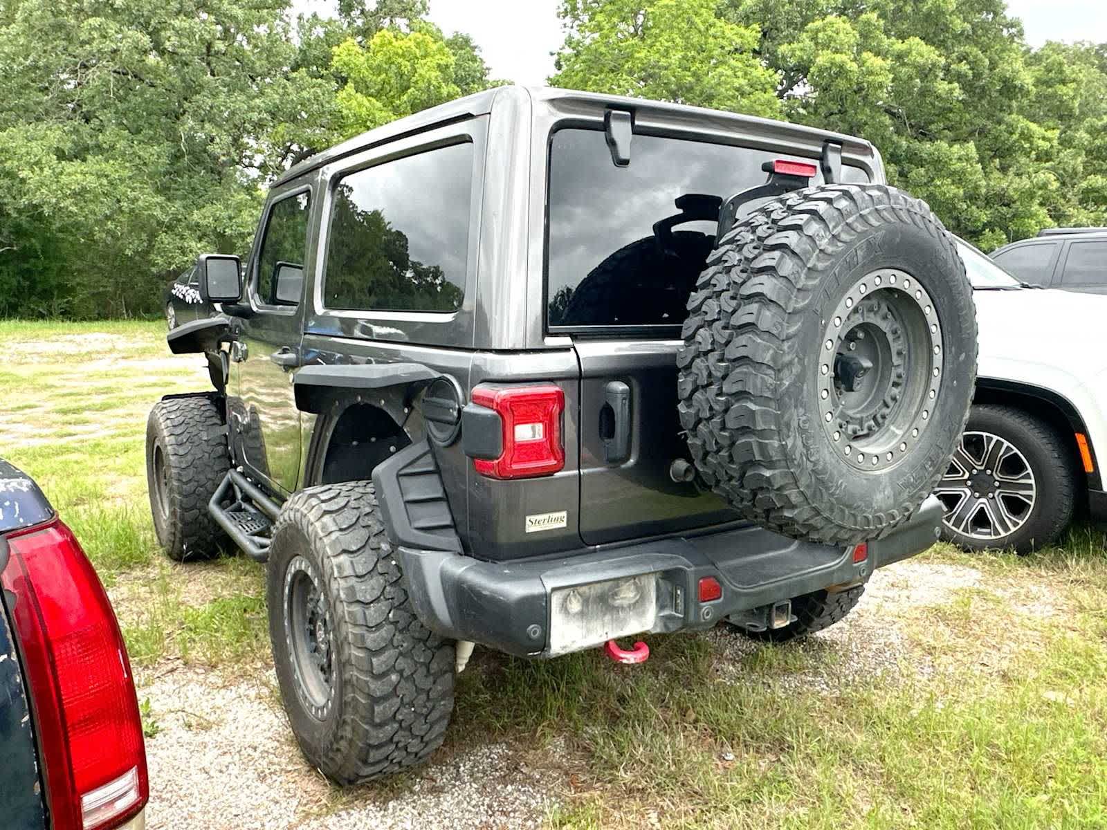View vehicle photo 4