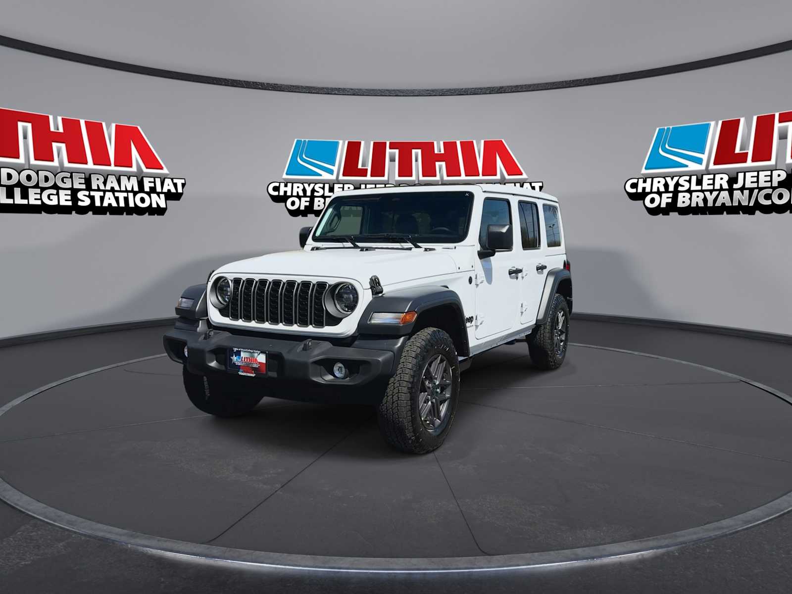 View vehicle photo 3