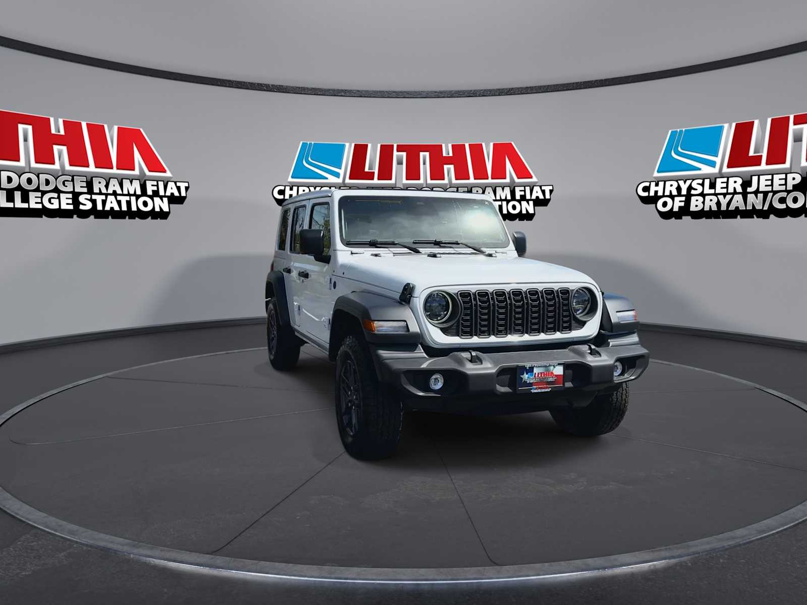 View vehicle photo 2