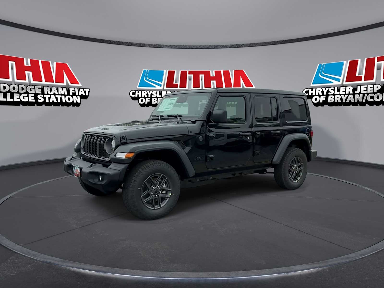 View vehicle photo 4