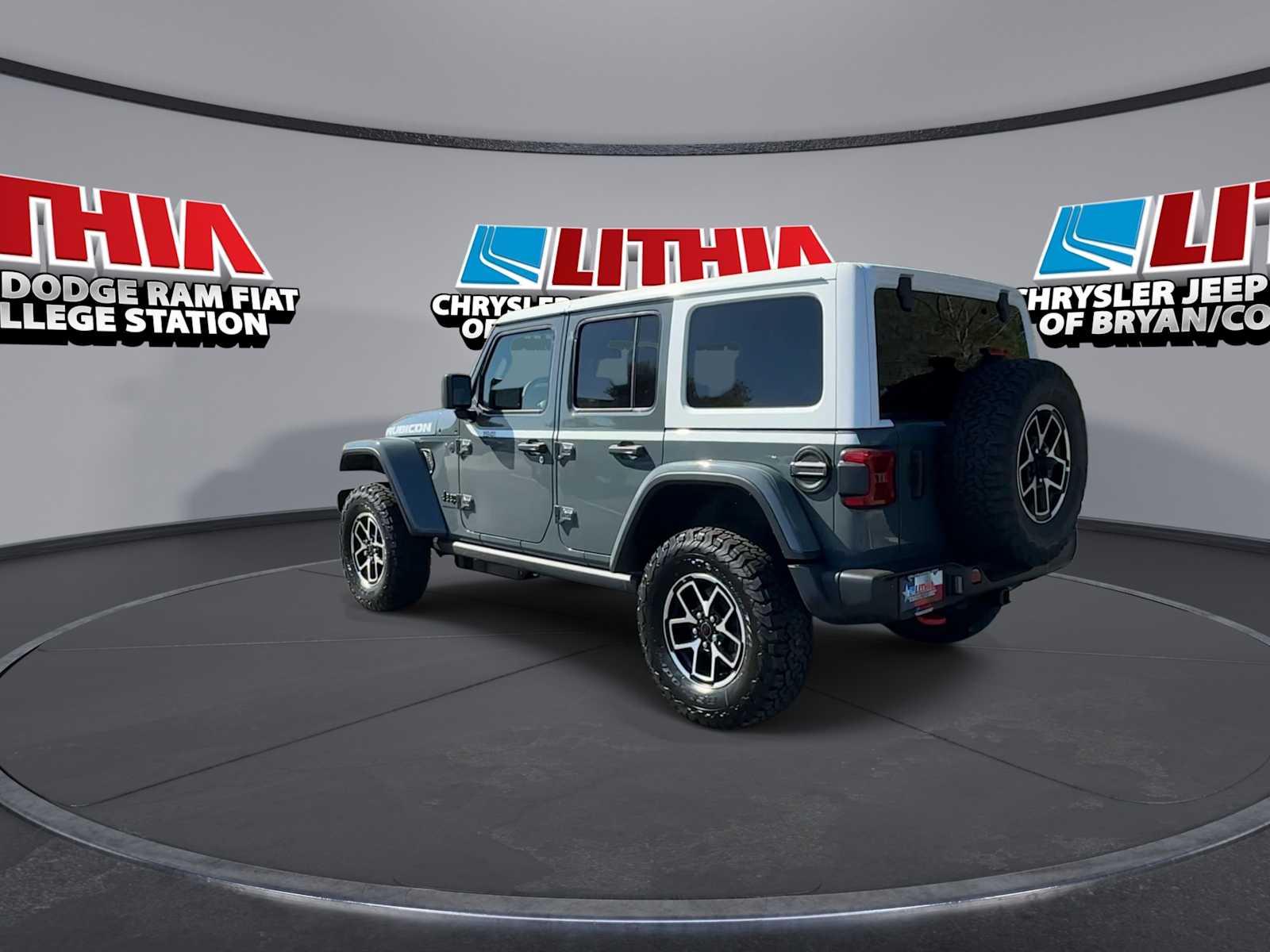 View vehicle photo 6