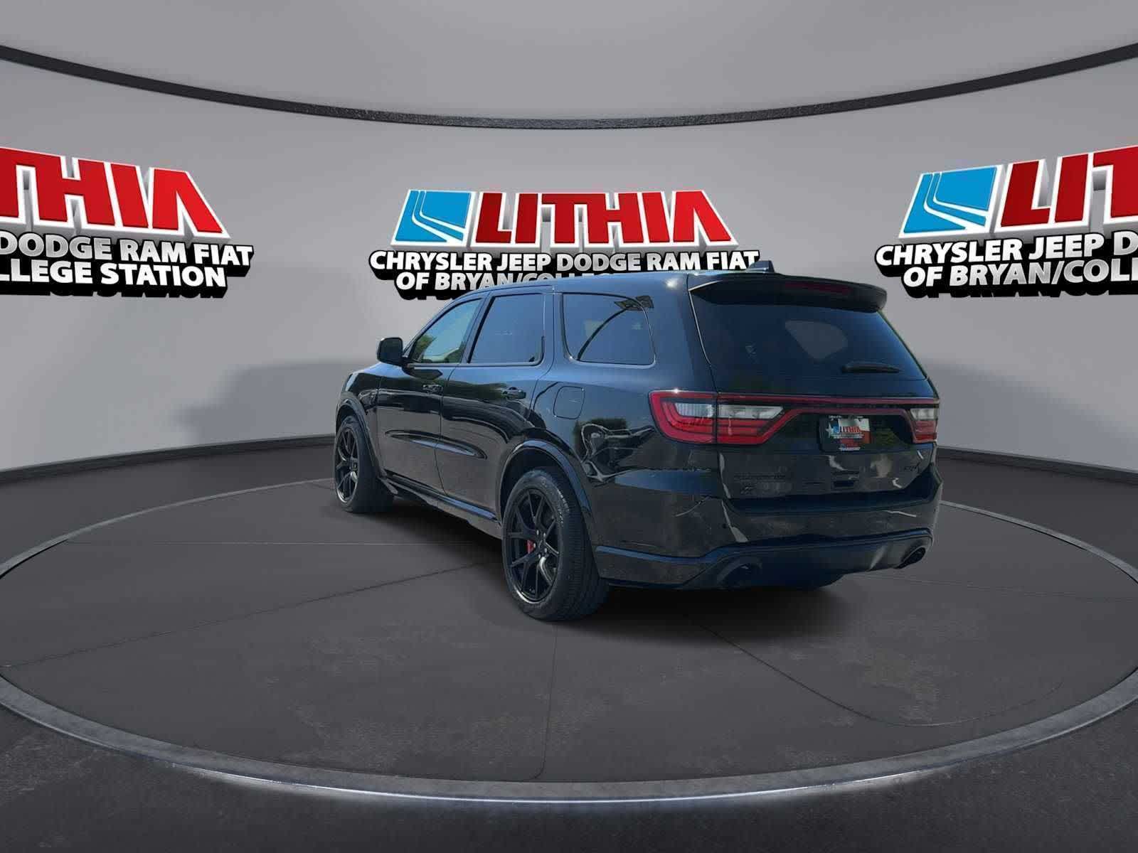 View vehicle photo 6