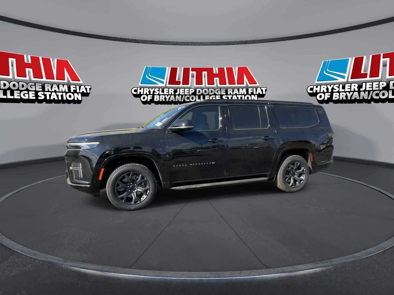 View vehicle photo 5