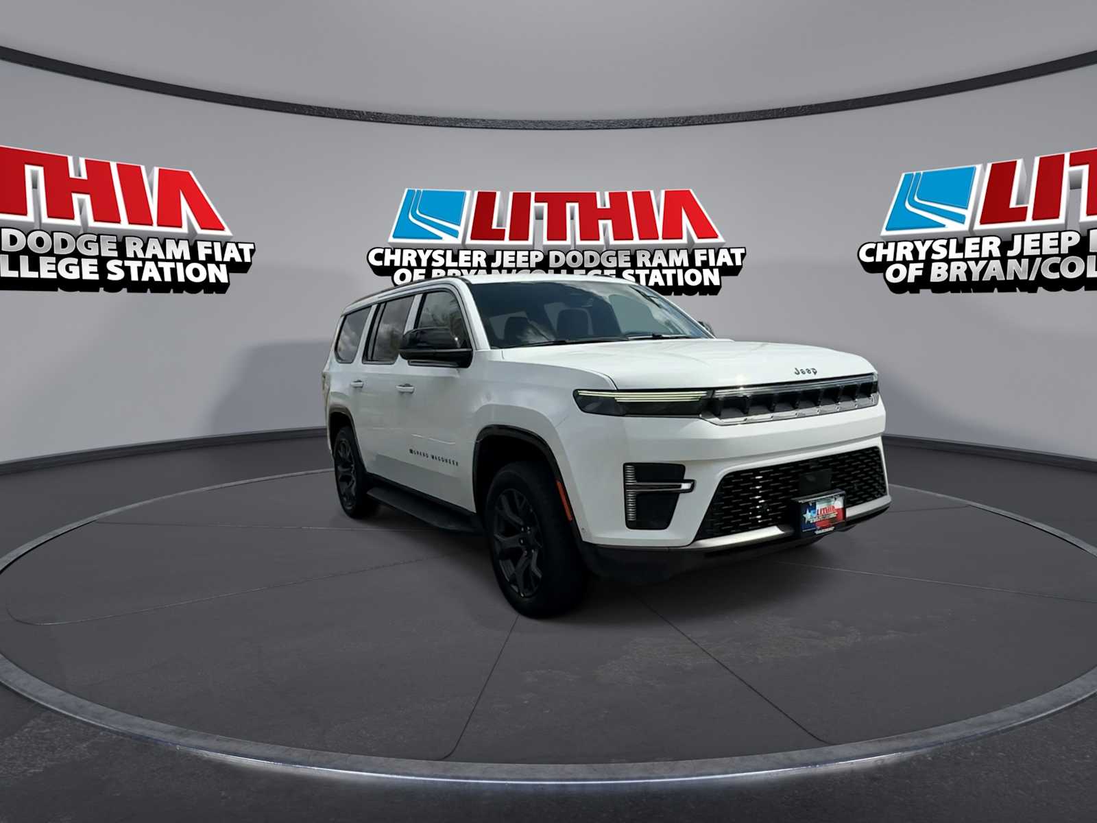 View vehicle photo 3