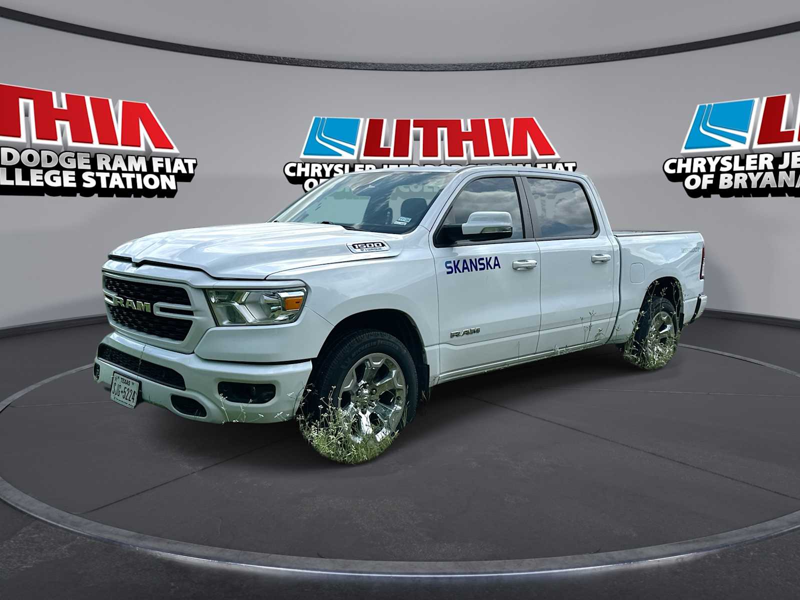 Bright White Clearcoat 2022 RAM 1500 Lone Star Crew Cab RWD Pickup Truck 4X2 8-Speed Automatic