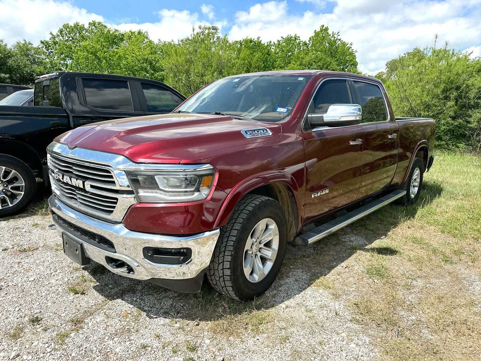 Delmonico Red Pearlcoat 2019 RAM 1500 Laramie Crew Cab RWD Pickup Truck 4X2 8-Speed Automatic
