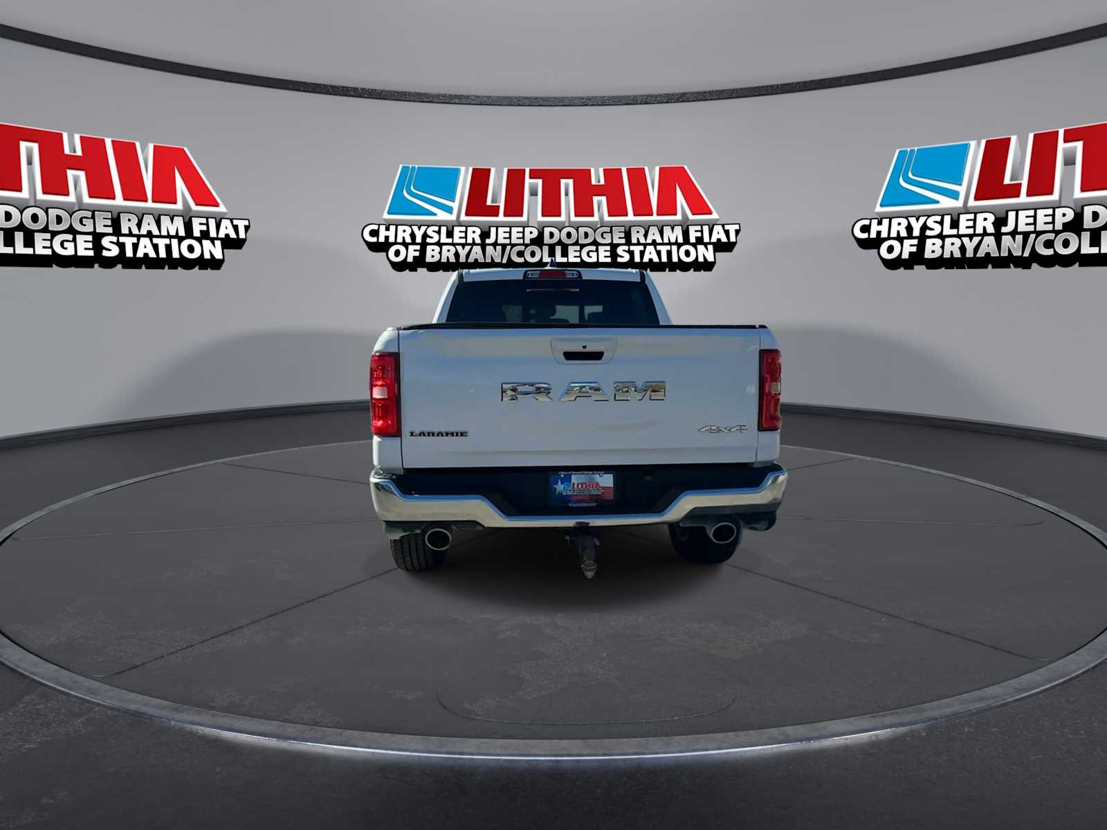 View vehicle photo 7