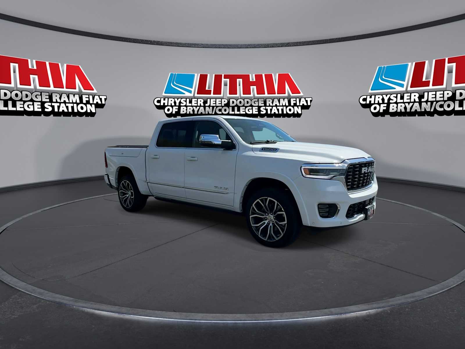 View vehicle photo 2