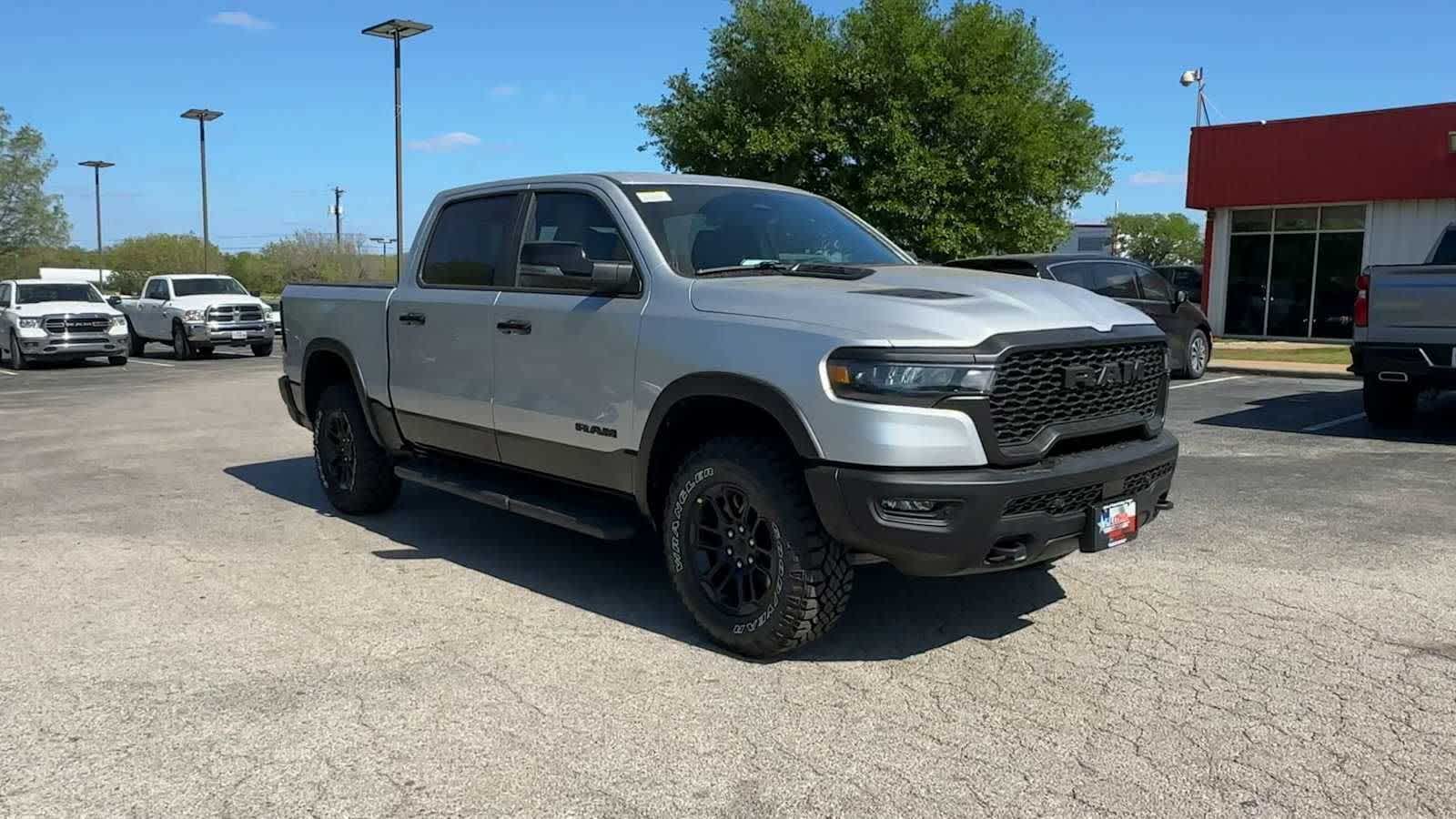 View vehicle photo 2