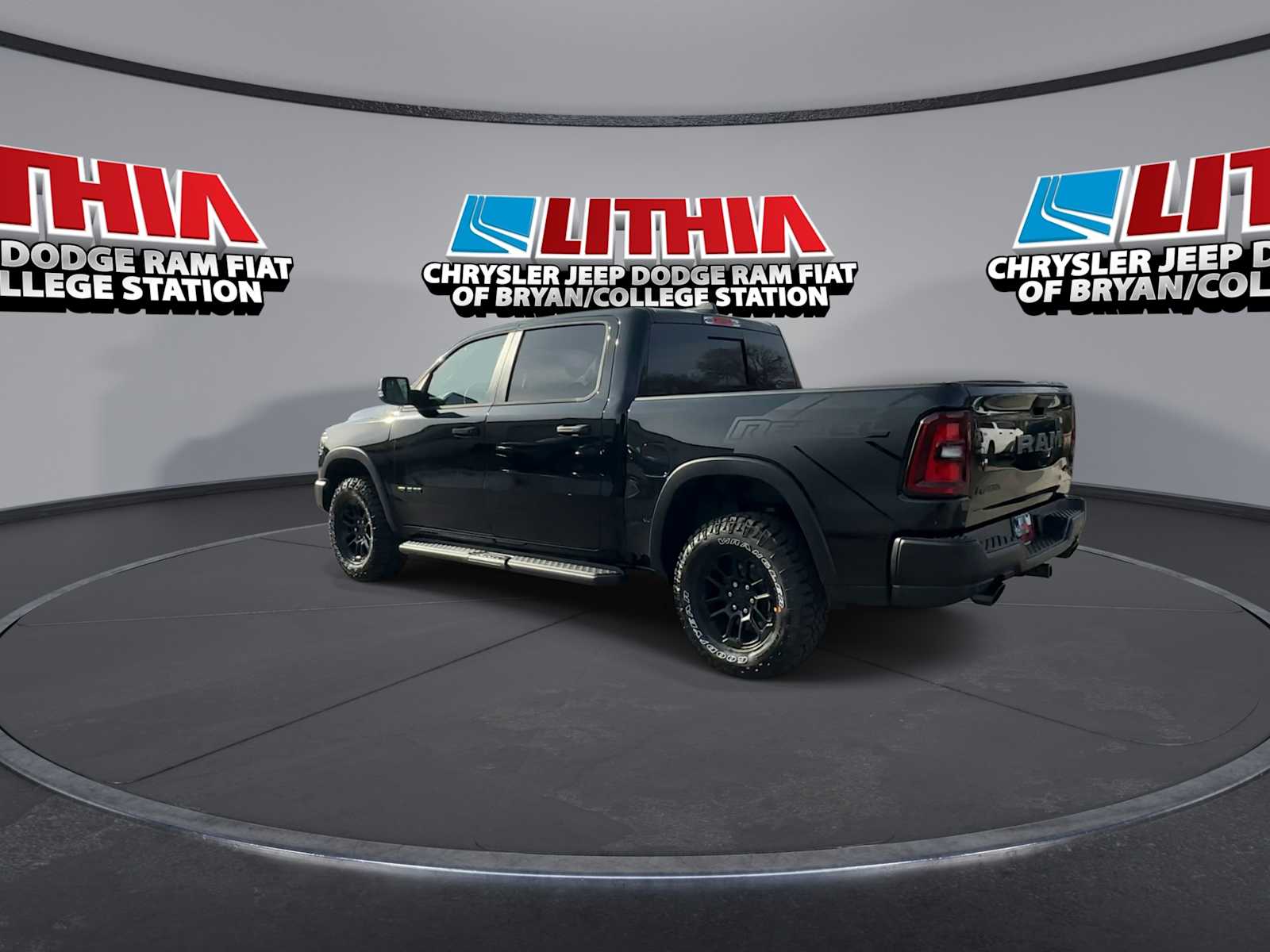 View vehicle photo 6