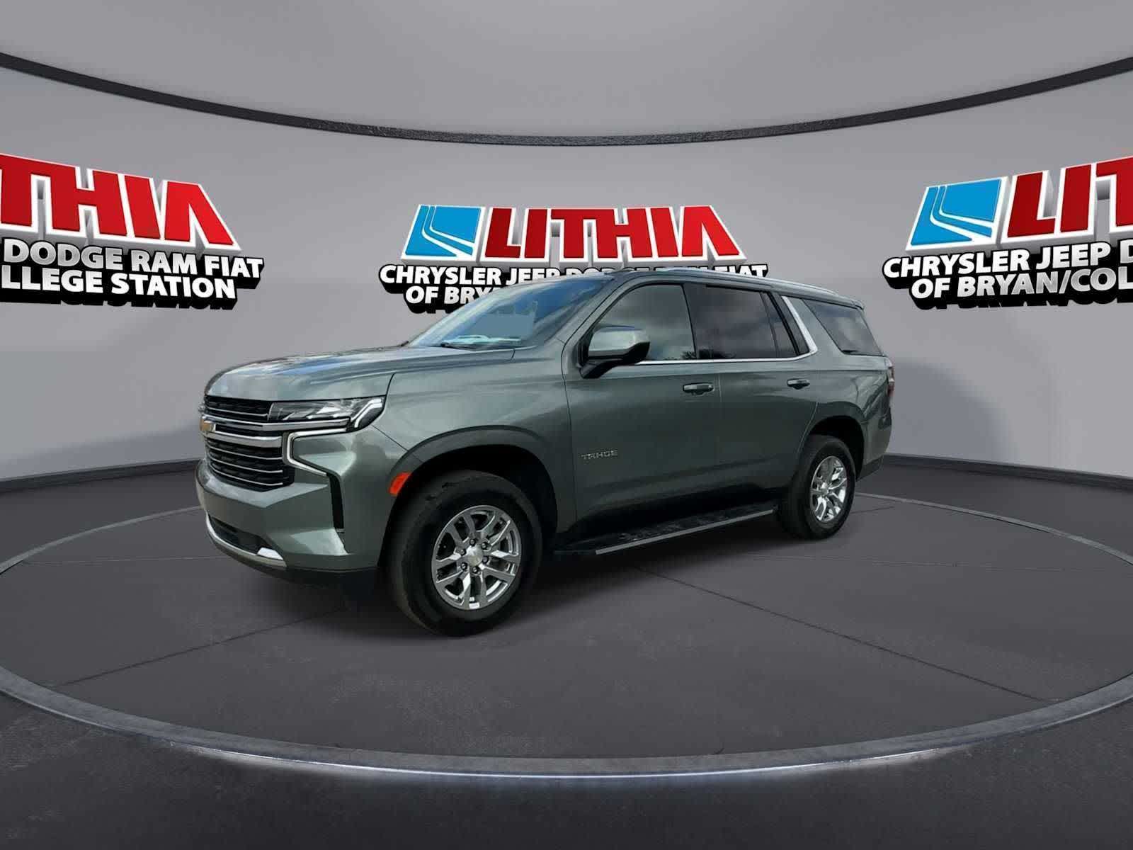 View vehicle photo 4