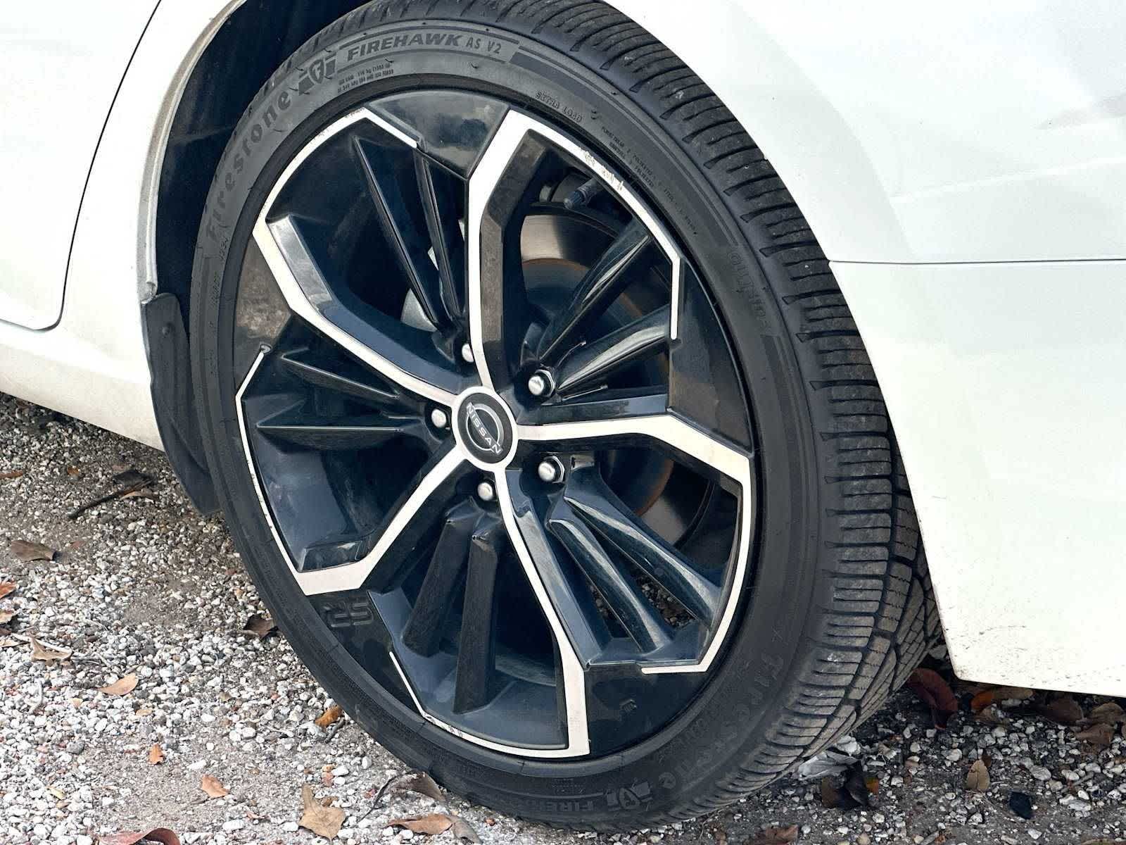 View vehicle photo 2