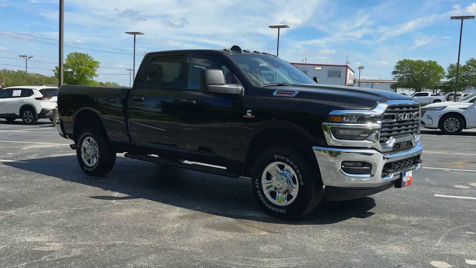 View vehicle photo 2