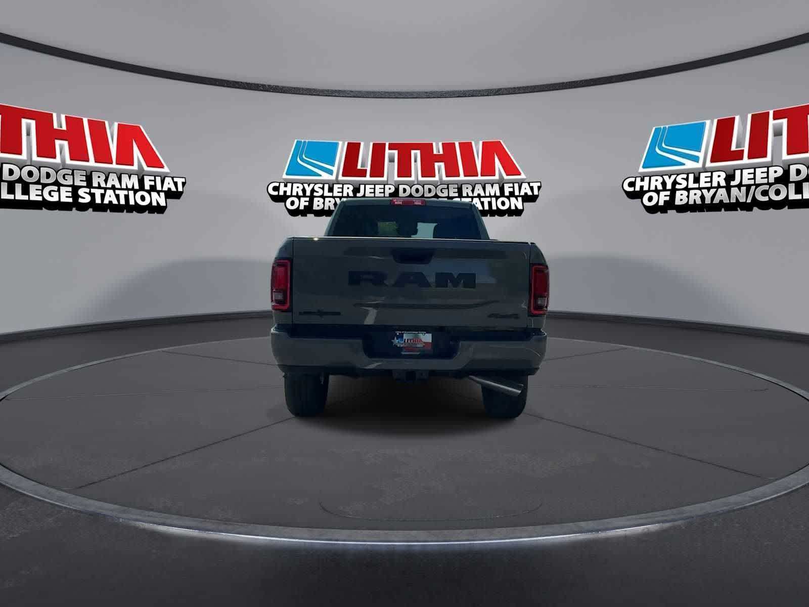 View vehicle photo 7