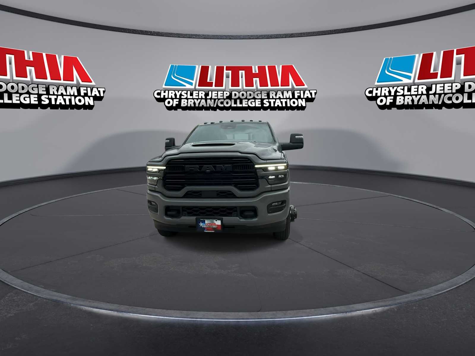 View vehicle photo 3