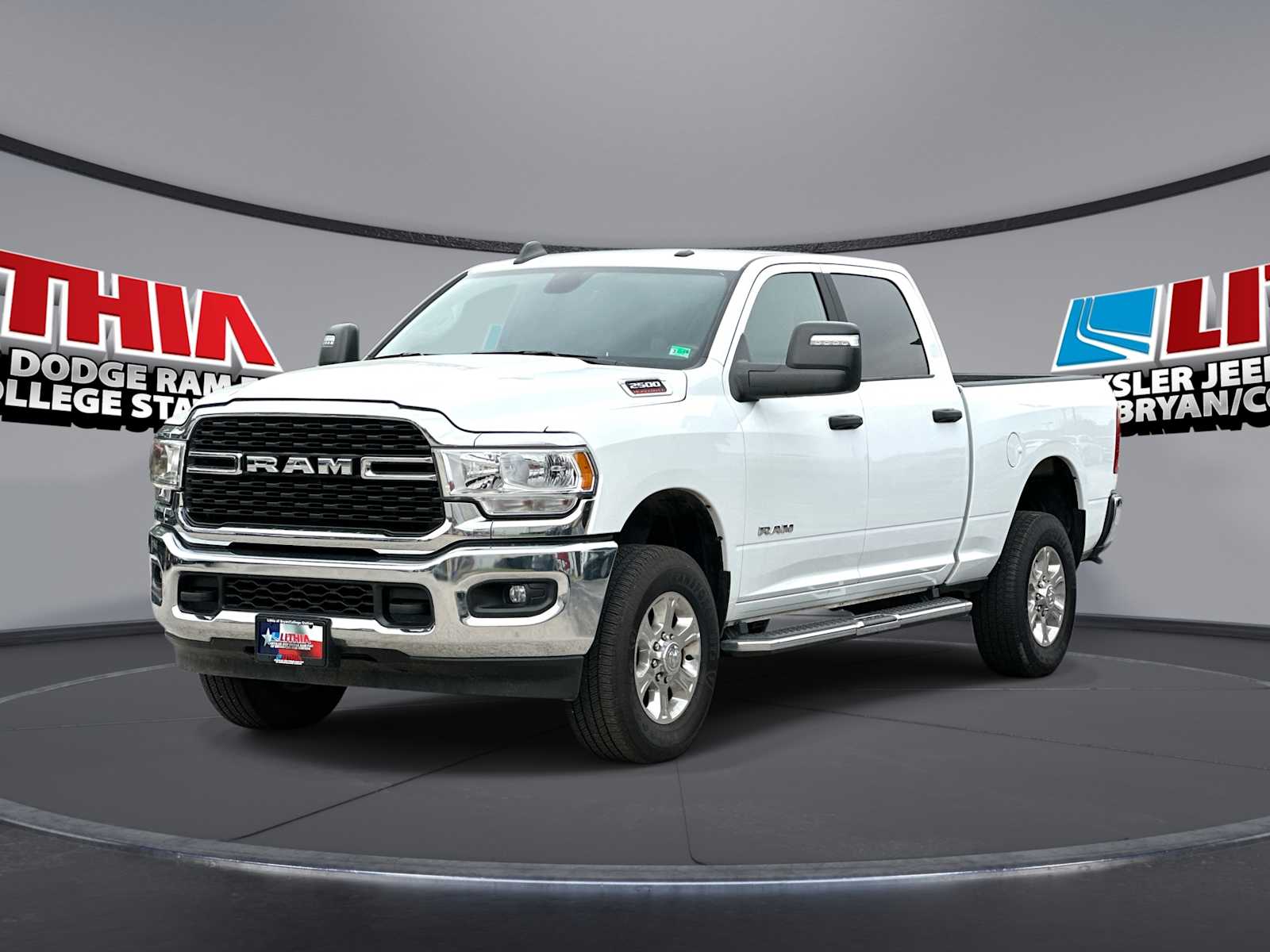Bright White Clearcoat 2024 RAM 2500 Big Horn Crew Cab 4WD Pickup Truck Four-Wheel Drive 8-Speed Automatic