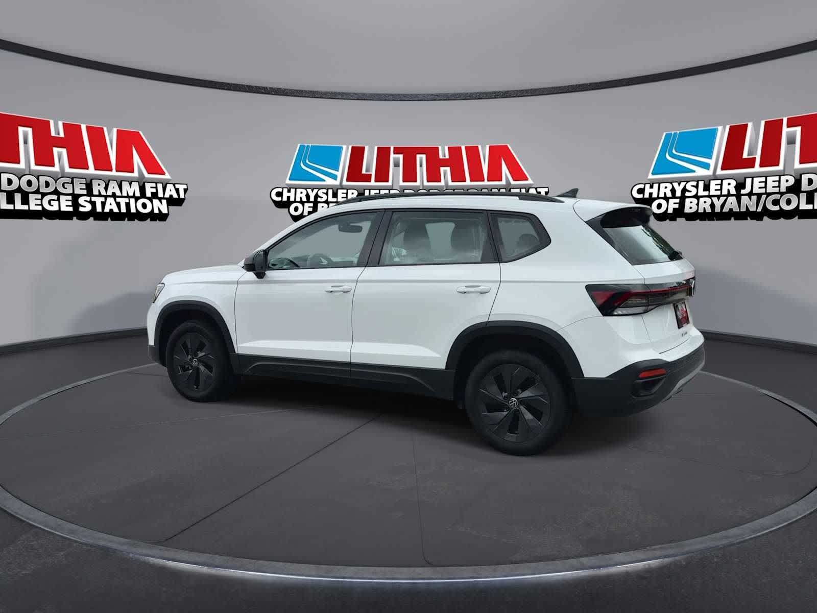 View vehicle photo 6