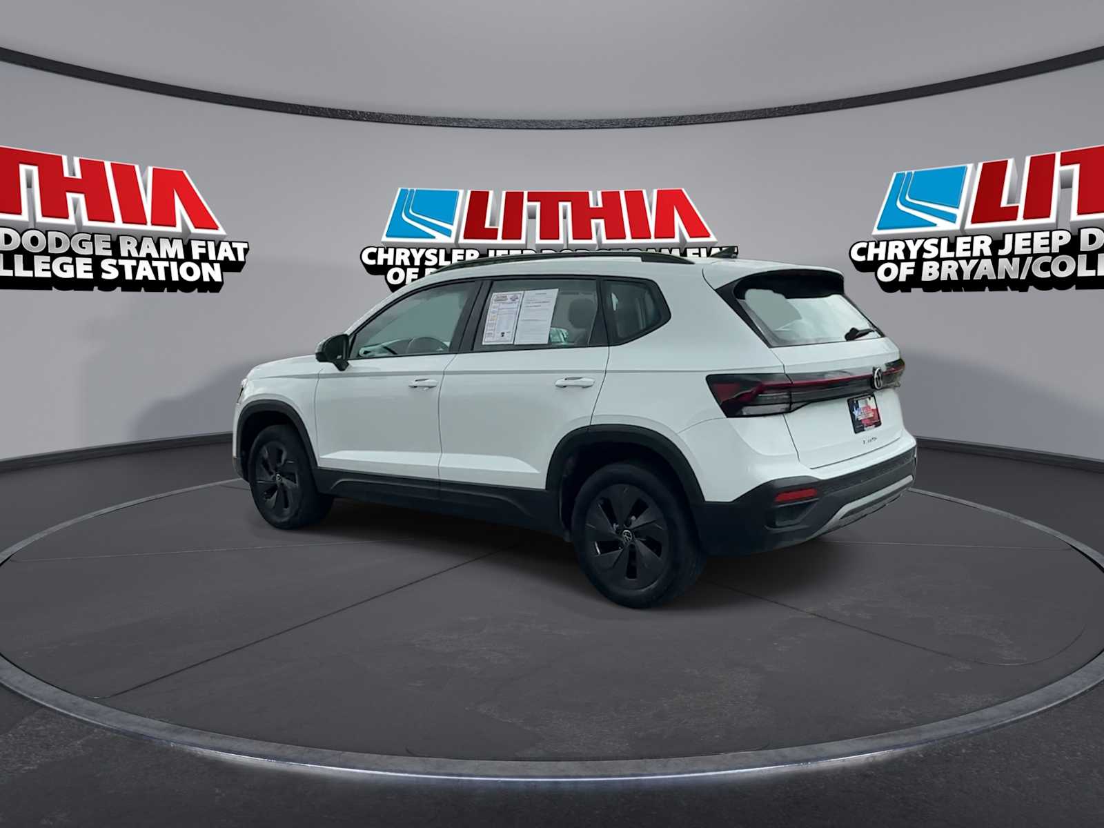View vehicle photo 6
