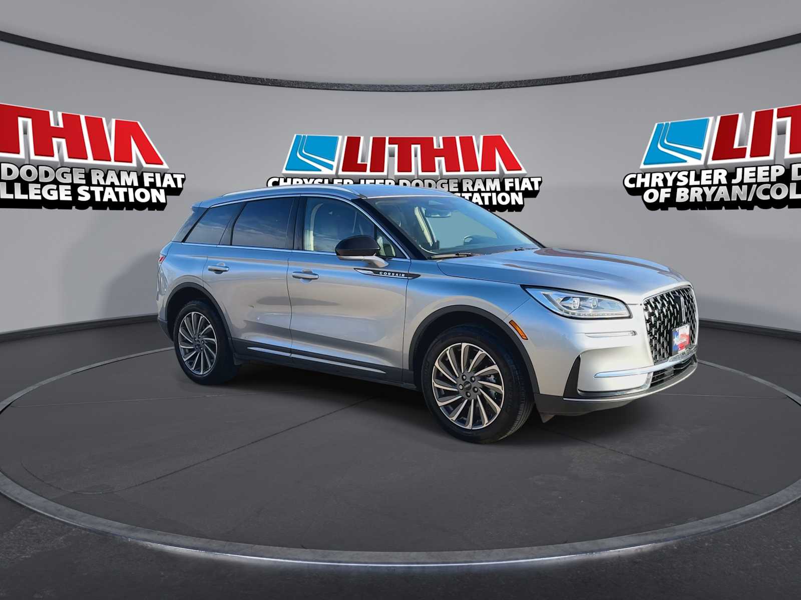 View vehicle photo 2