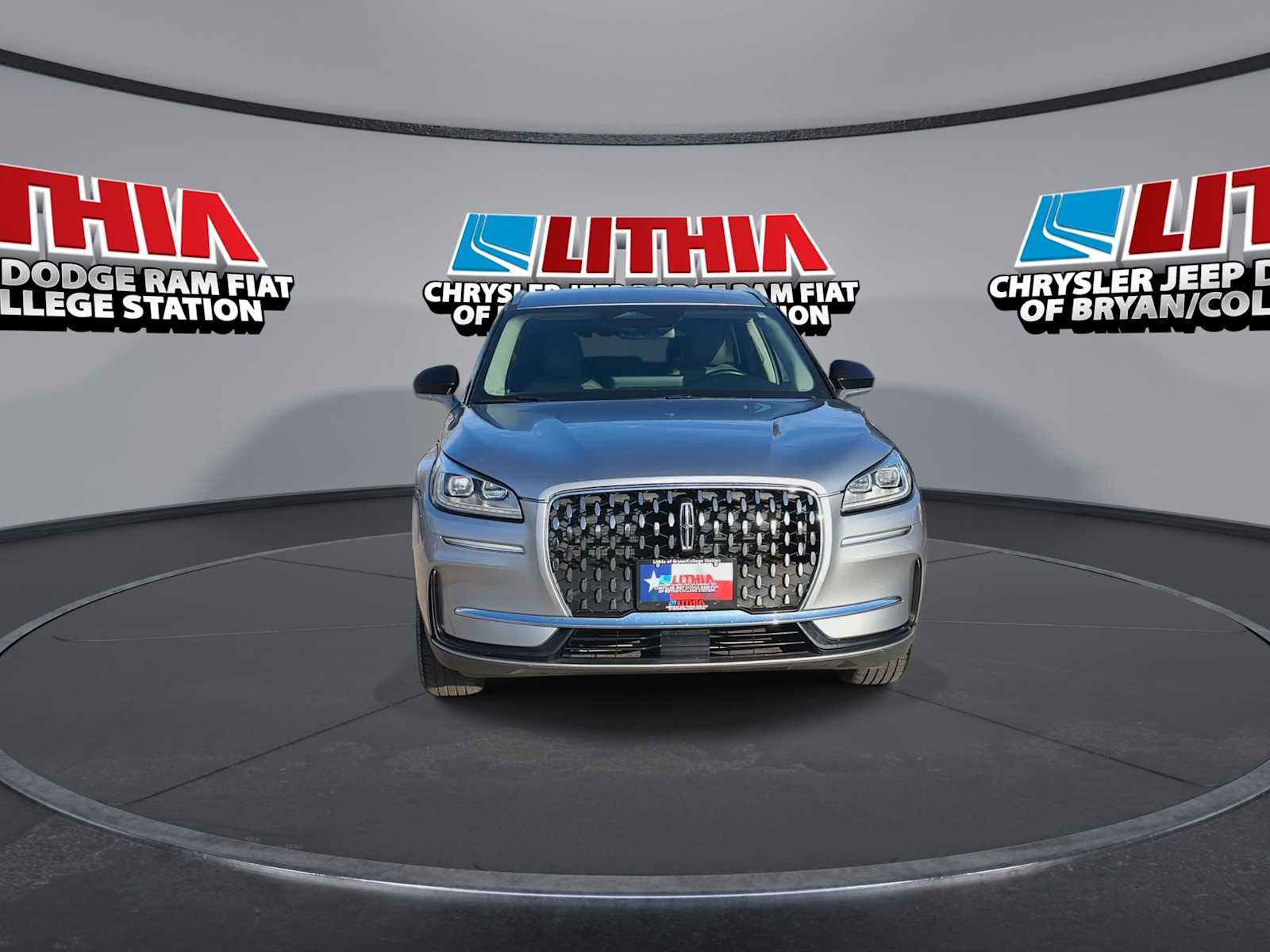 View vehicle photo 3