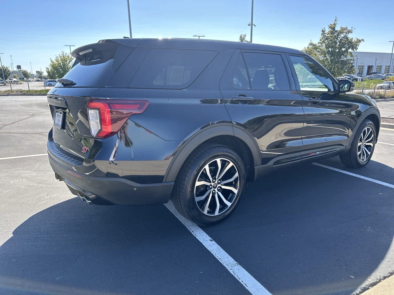 2021 Ford Explorer ST 9