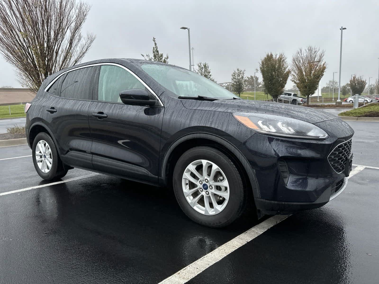 2021 Ford Escape SE Hybrid 2