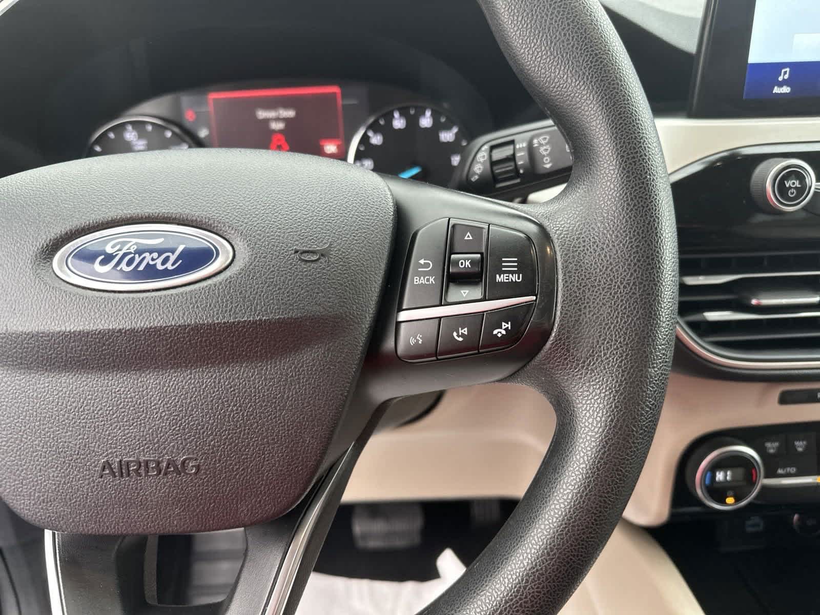 2021 Ford Escape SE Hybrid 19