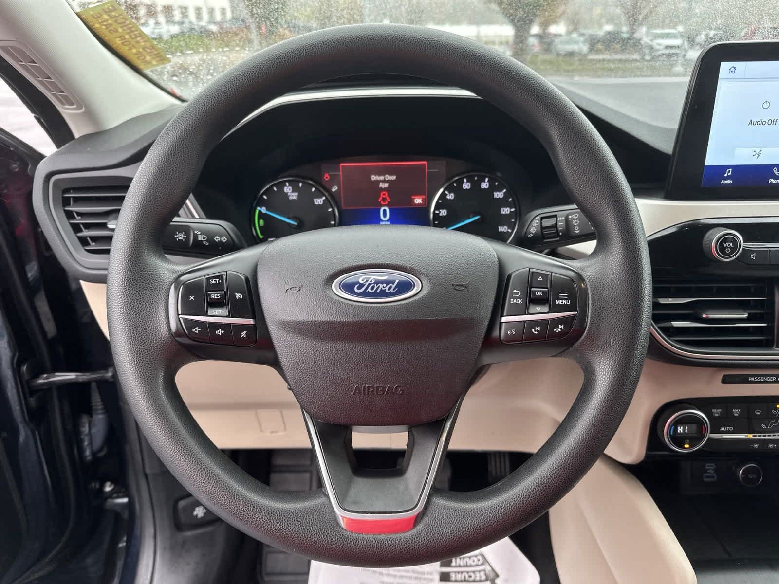 2021 Ford Escape SE Hybrid 17