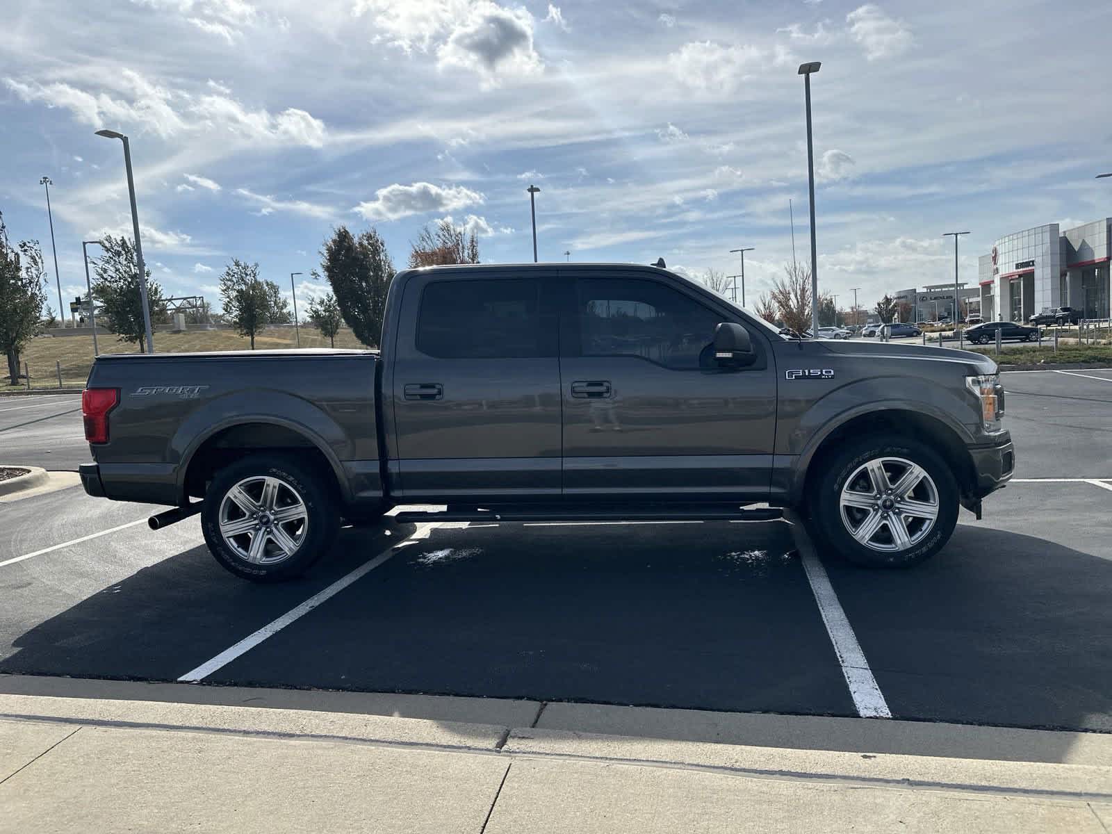 2018 Ford F-150 XLT 4WD SuperCrew 5.5 Box 10