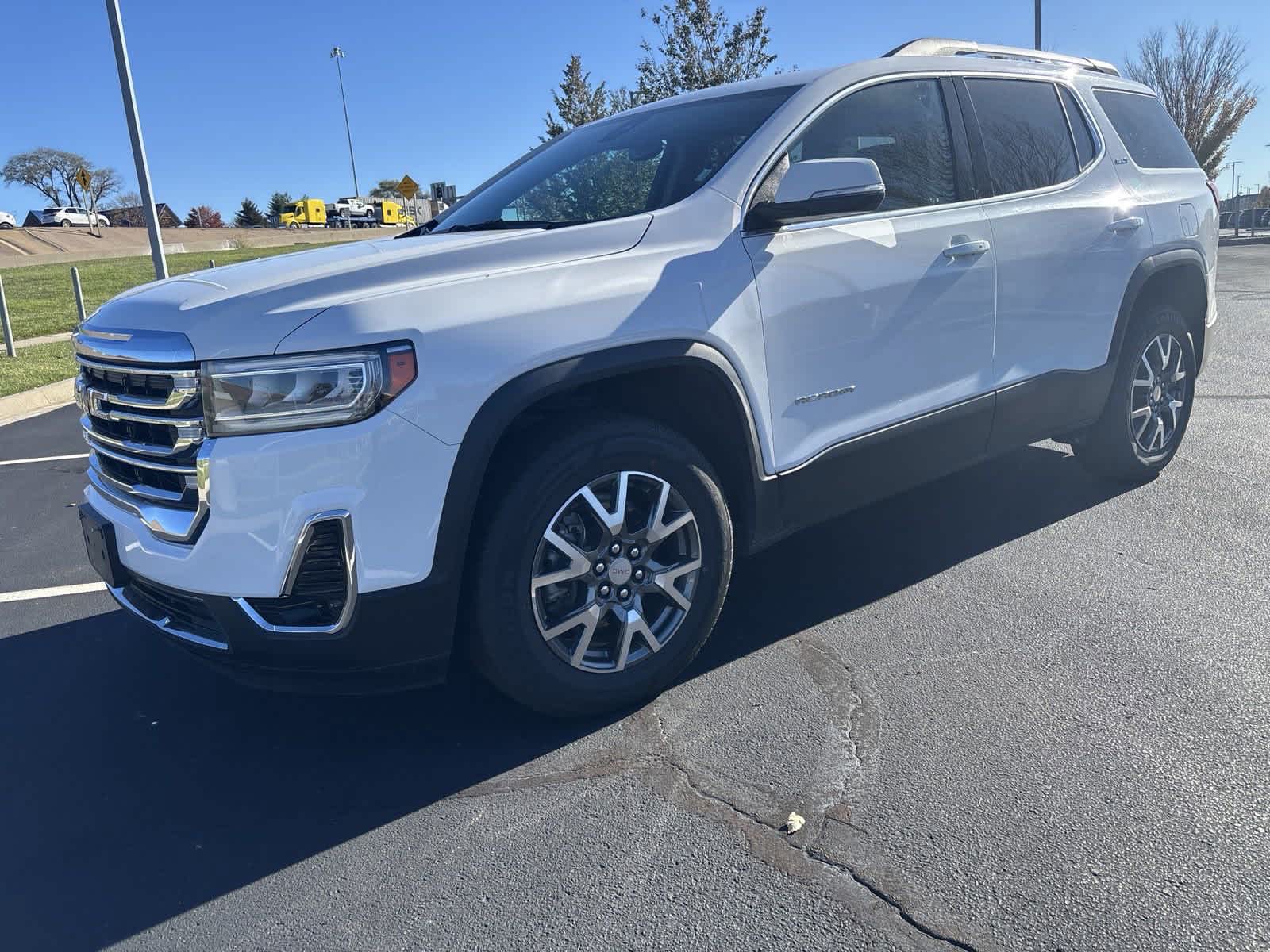 2023 GMC Acadia SLT 4