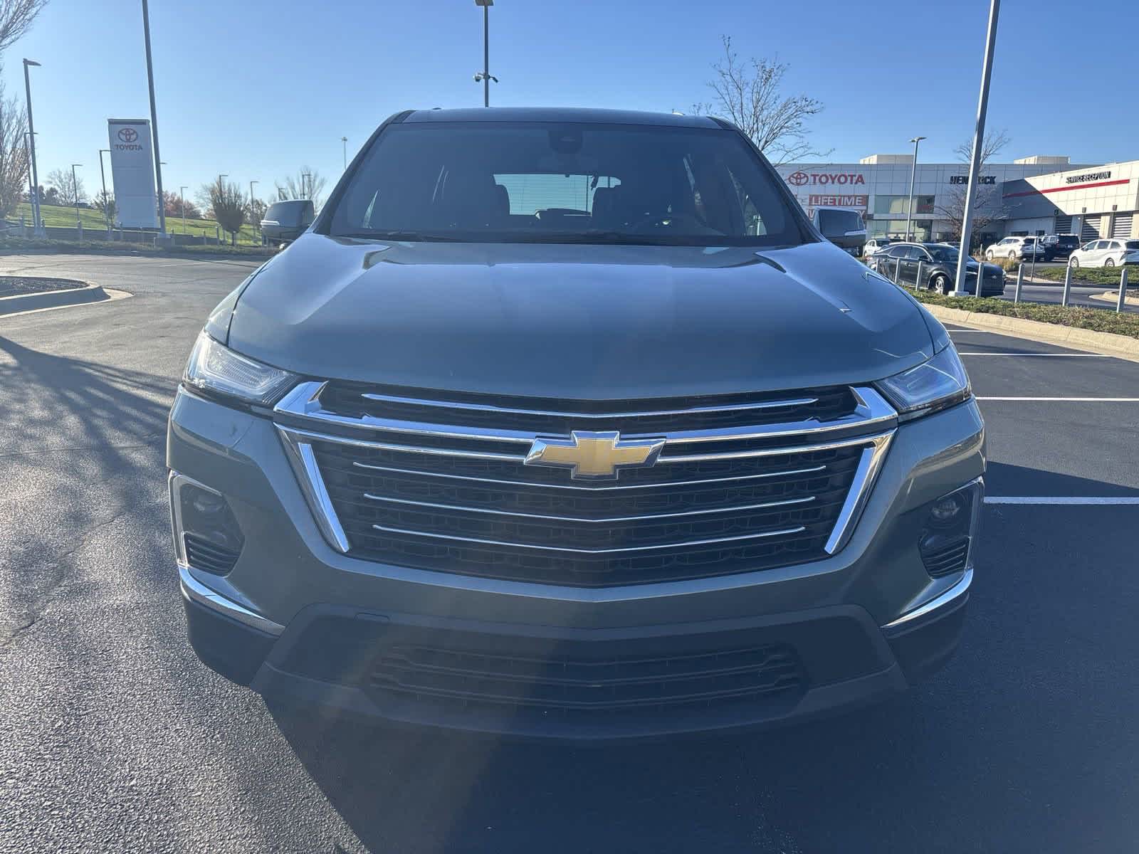 2023 Chevrolet Traverse LT Leather 3