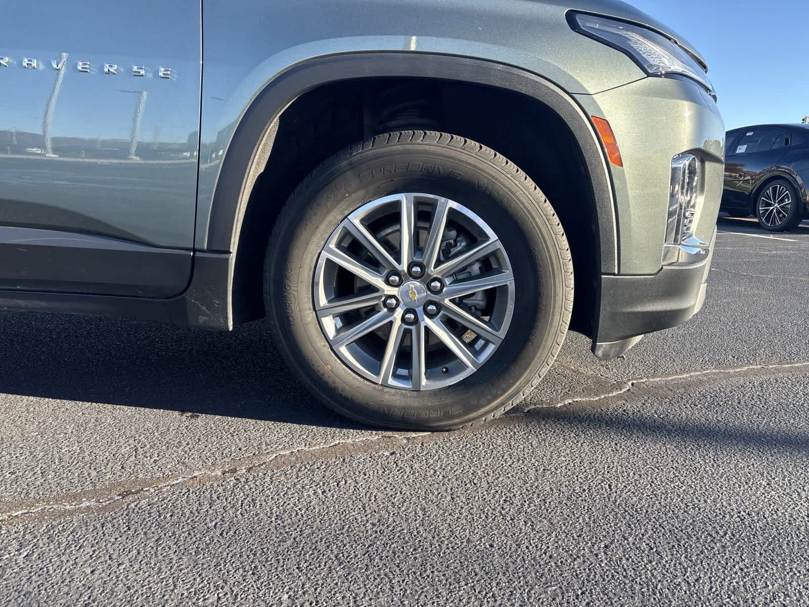 2023 Chevrolet Traverse LT Leather 12