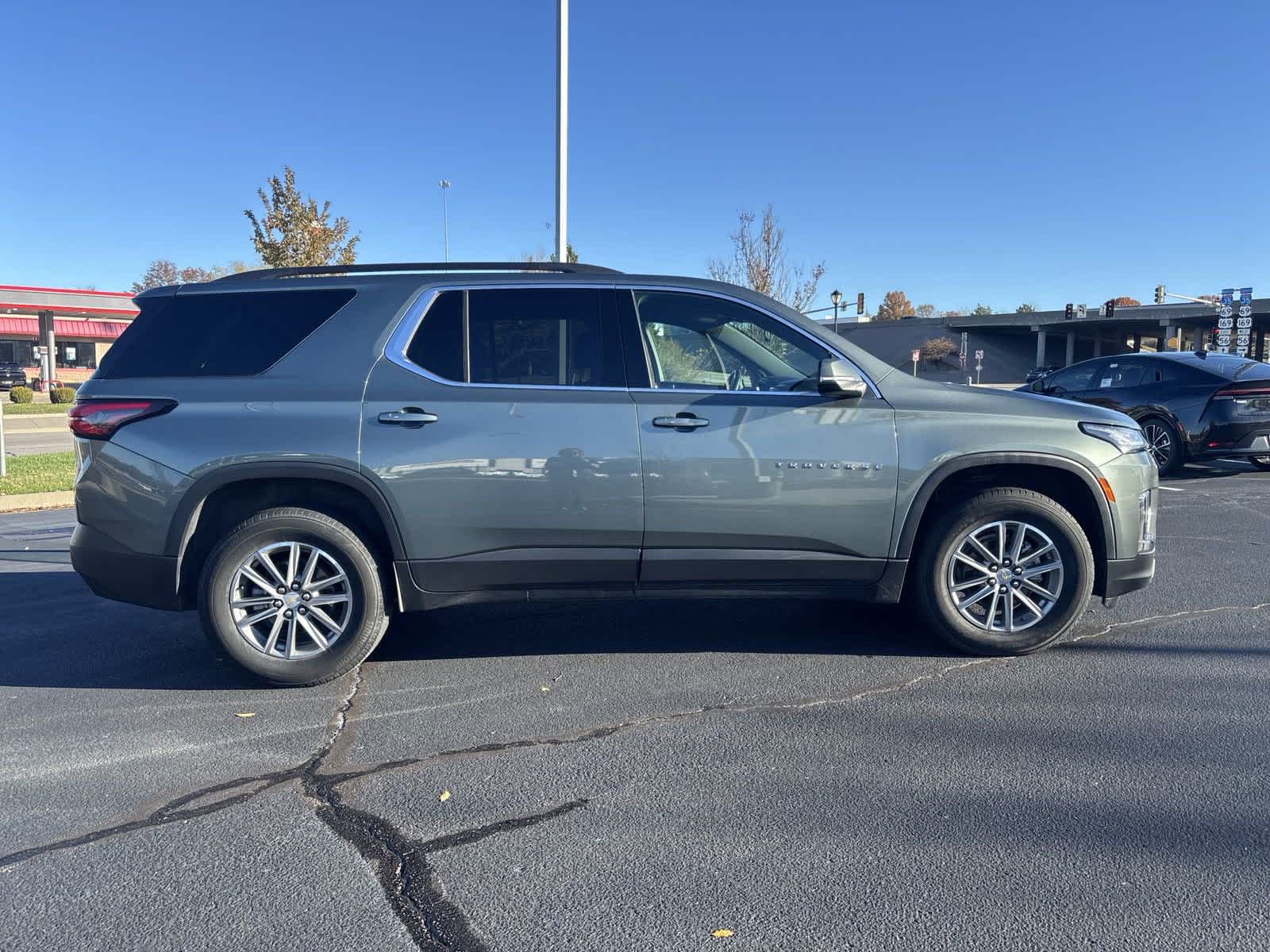 2023 Chevrolet Traverse LT Leather 10