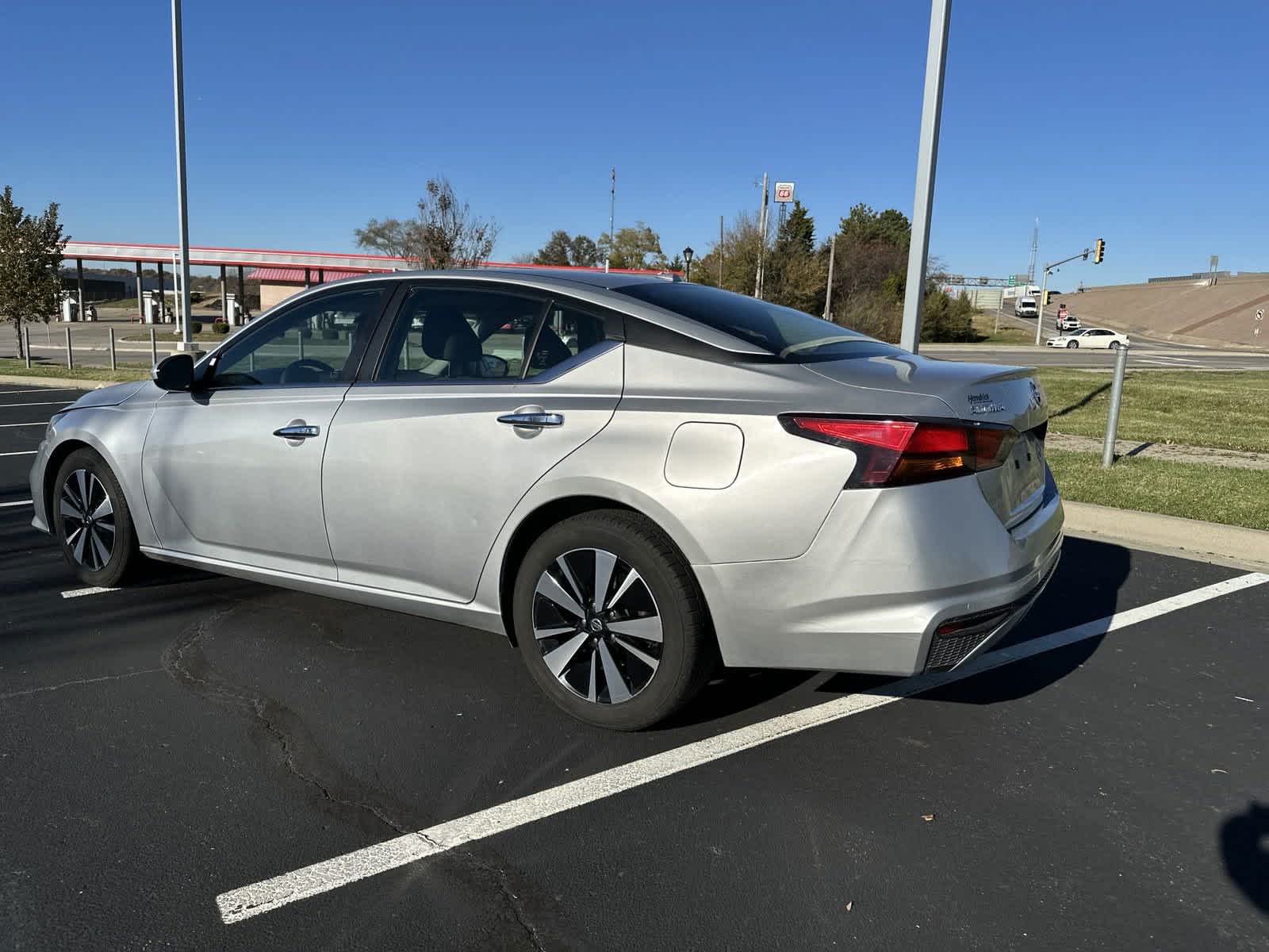 2022 Nissan Altima 2.5 SV 7