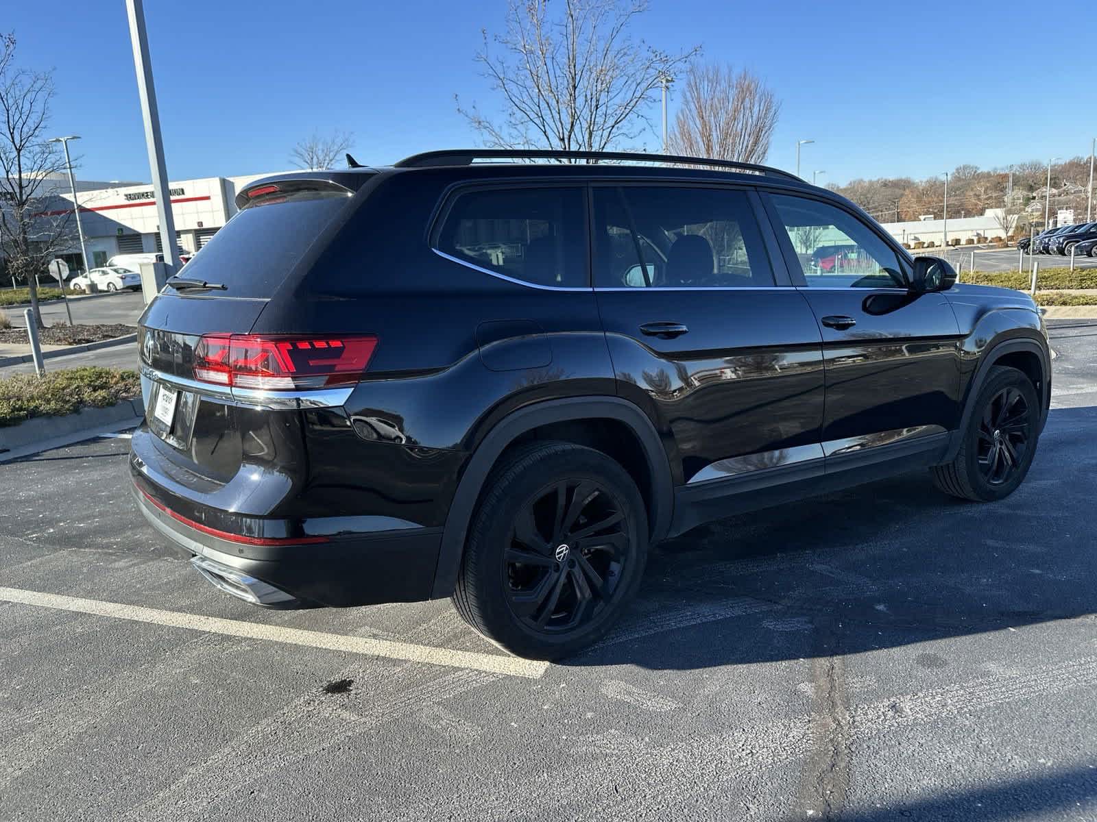 2022 Volkswagen Atlas 2.0T SE w/Technology 9