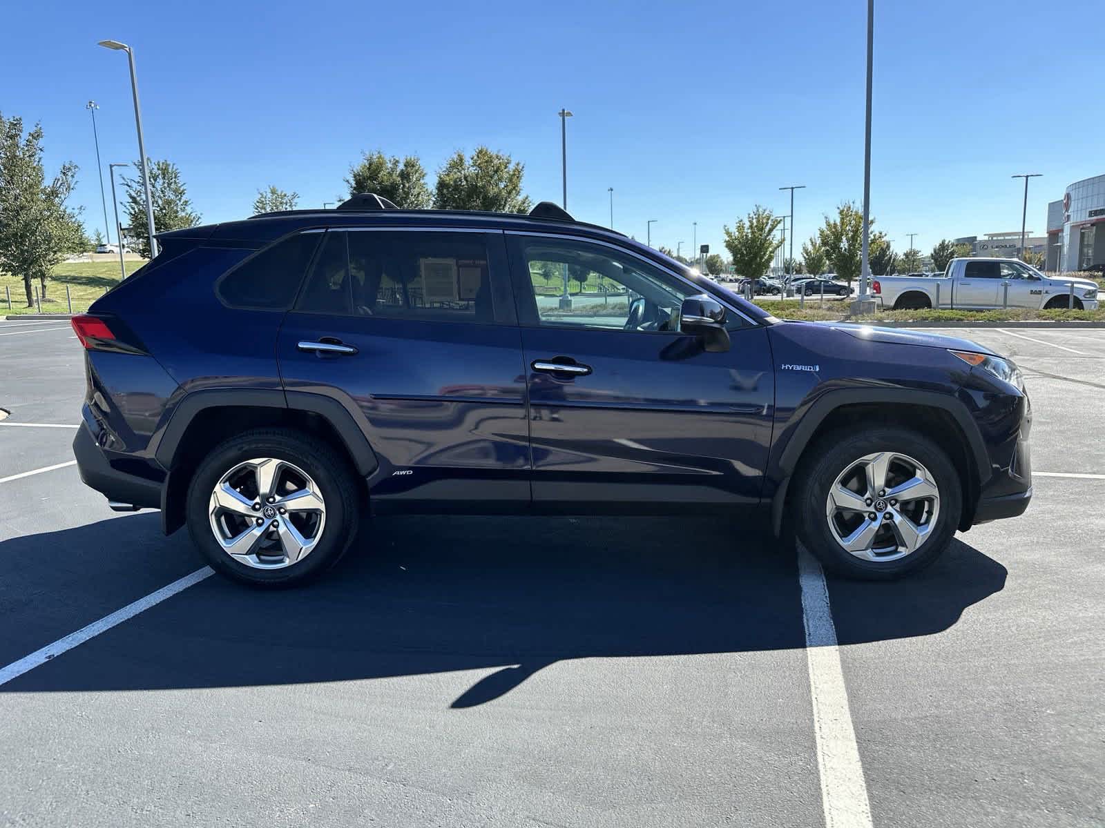 2020 Toyota RAV4 Hybrid Limited 10