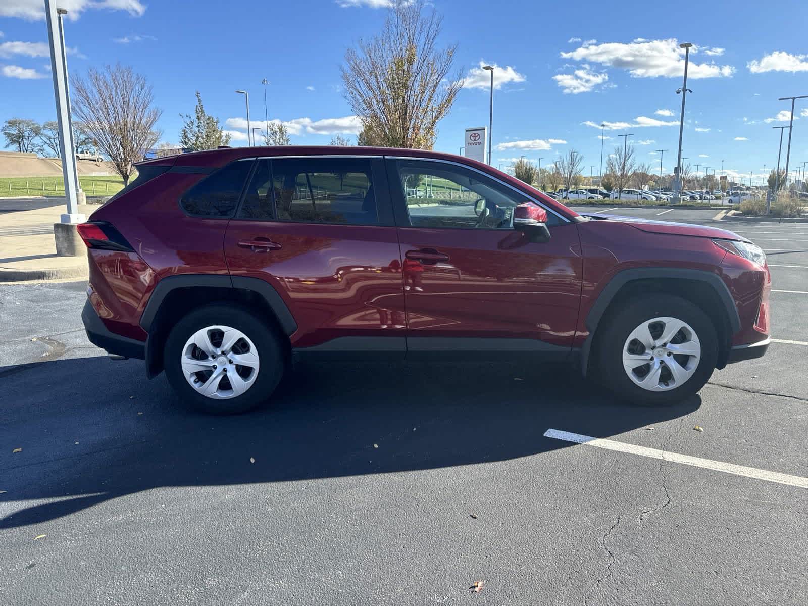 2023 Toyota RAV4 LE 9