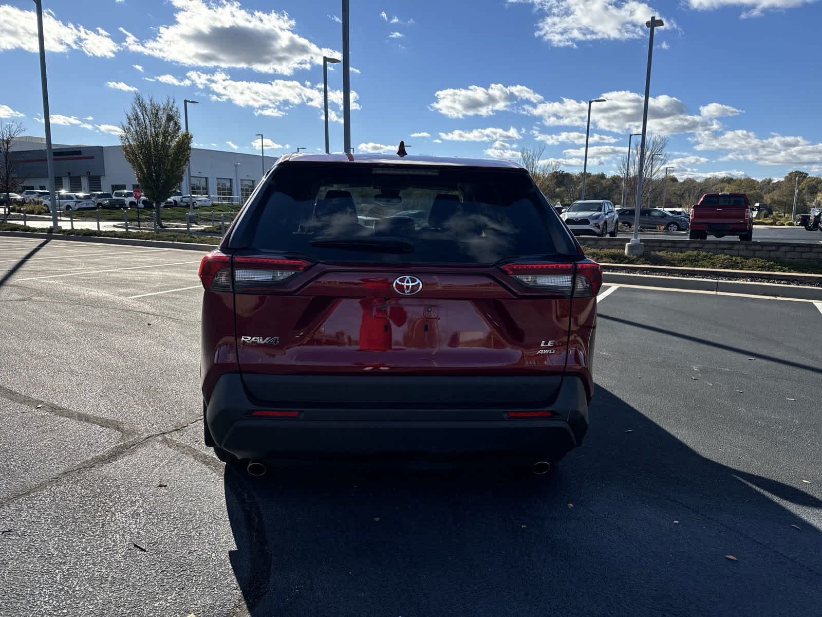 2023 Toyota RAV4 LE 8