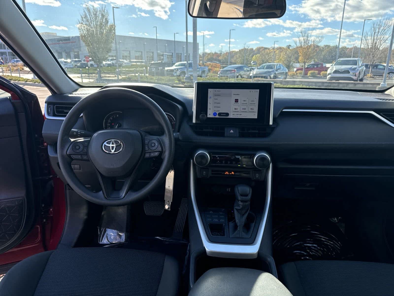 2023 Toyota RAV4 LE 29