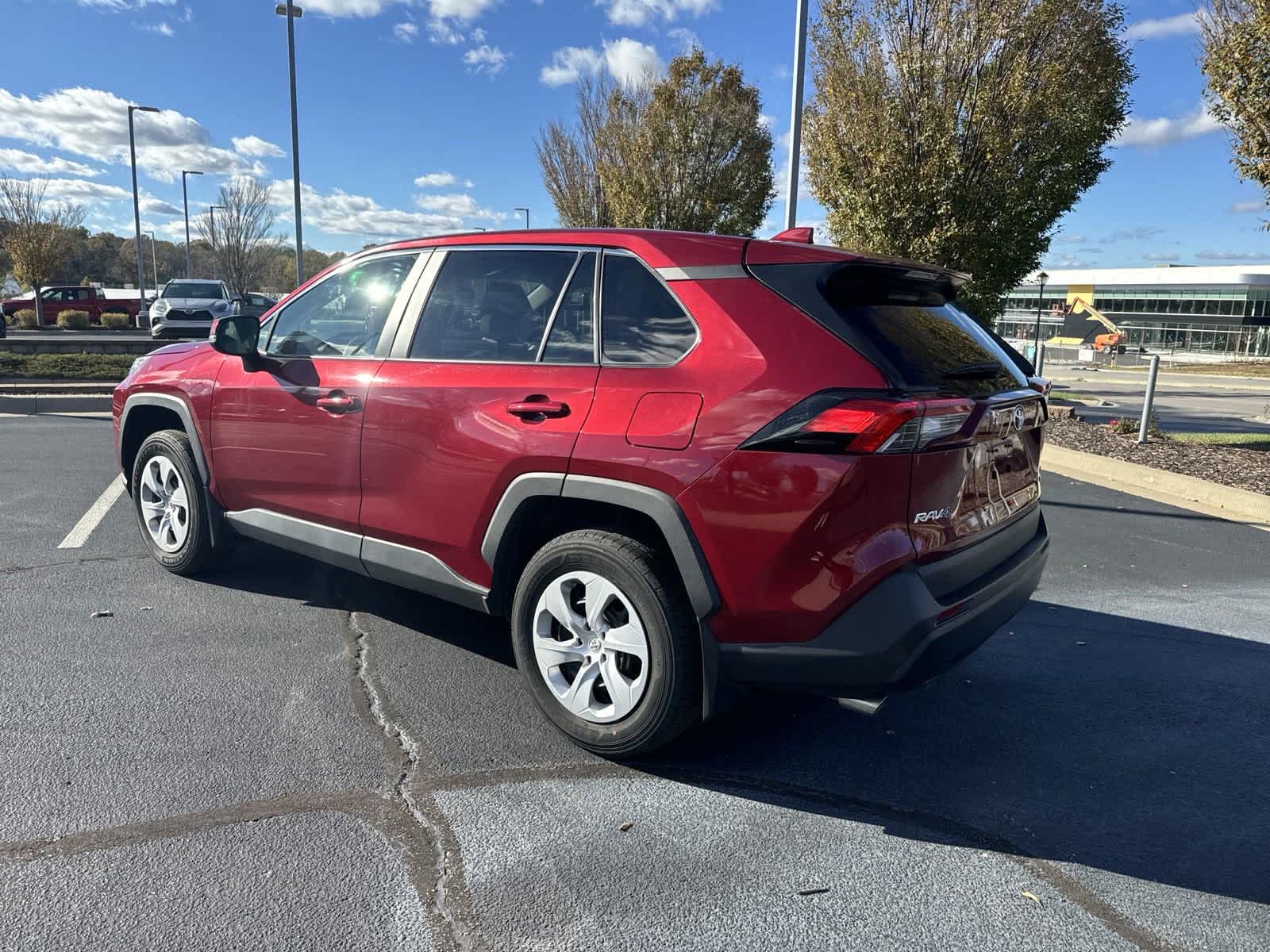 2023 Toyota RAV4 LE 7