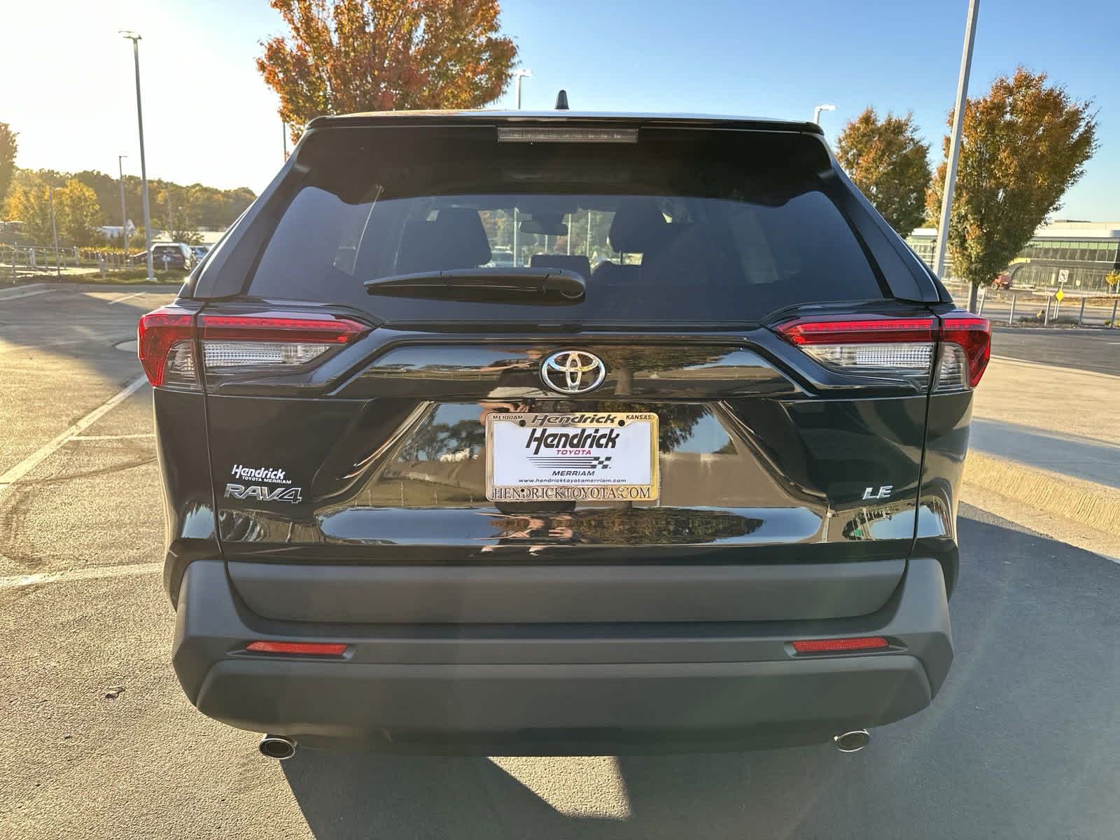 2024 Toyota RAV4 LE 7