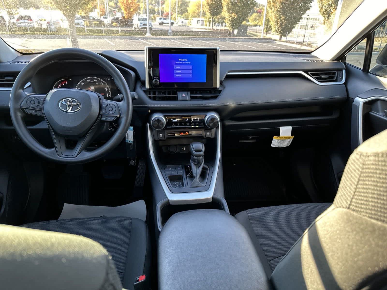 2024 Toyota RAV4 LE 17