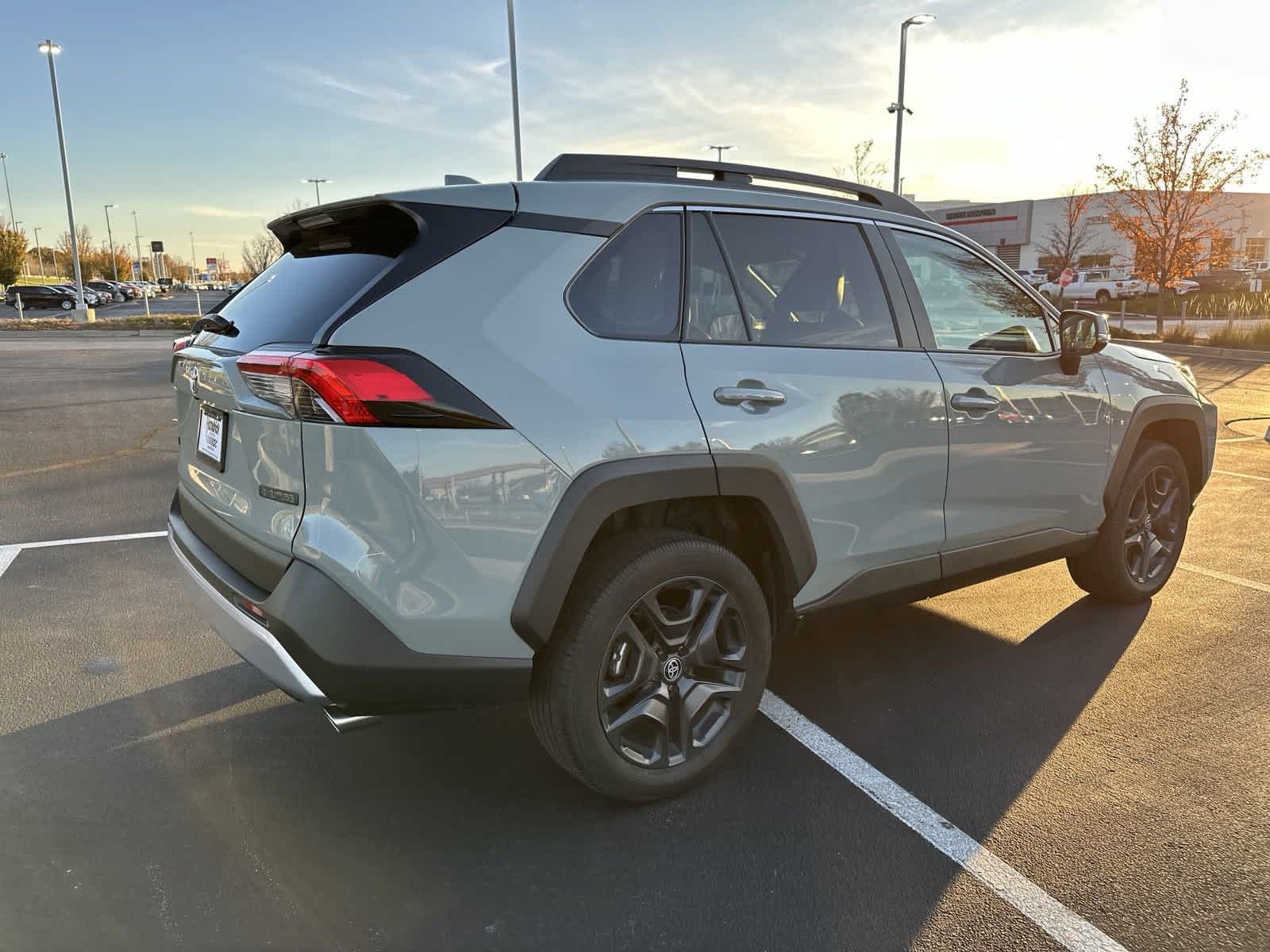 2023 Toyota RAV4 Adventure 9