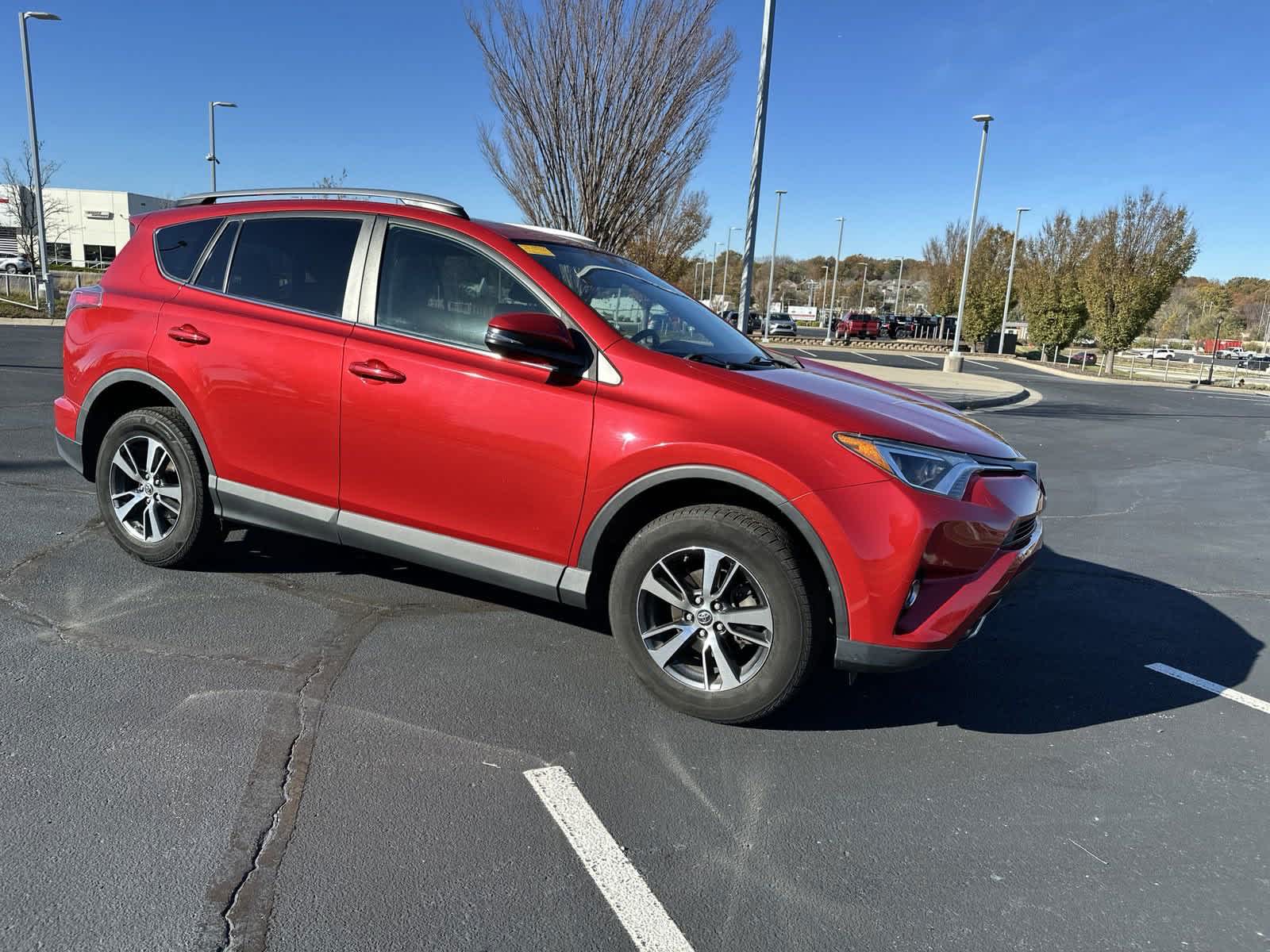 2017 Toyota RAV4 XLE 1