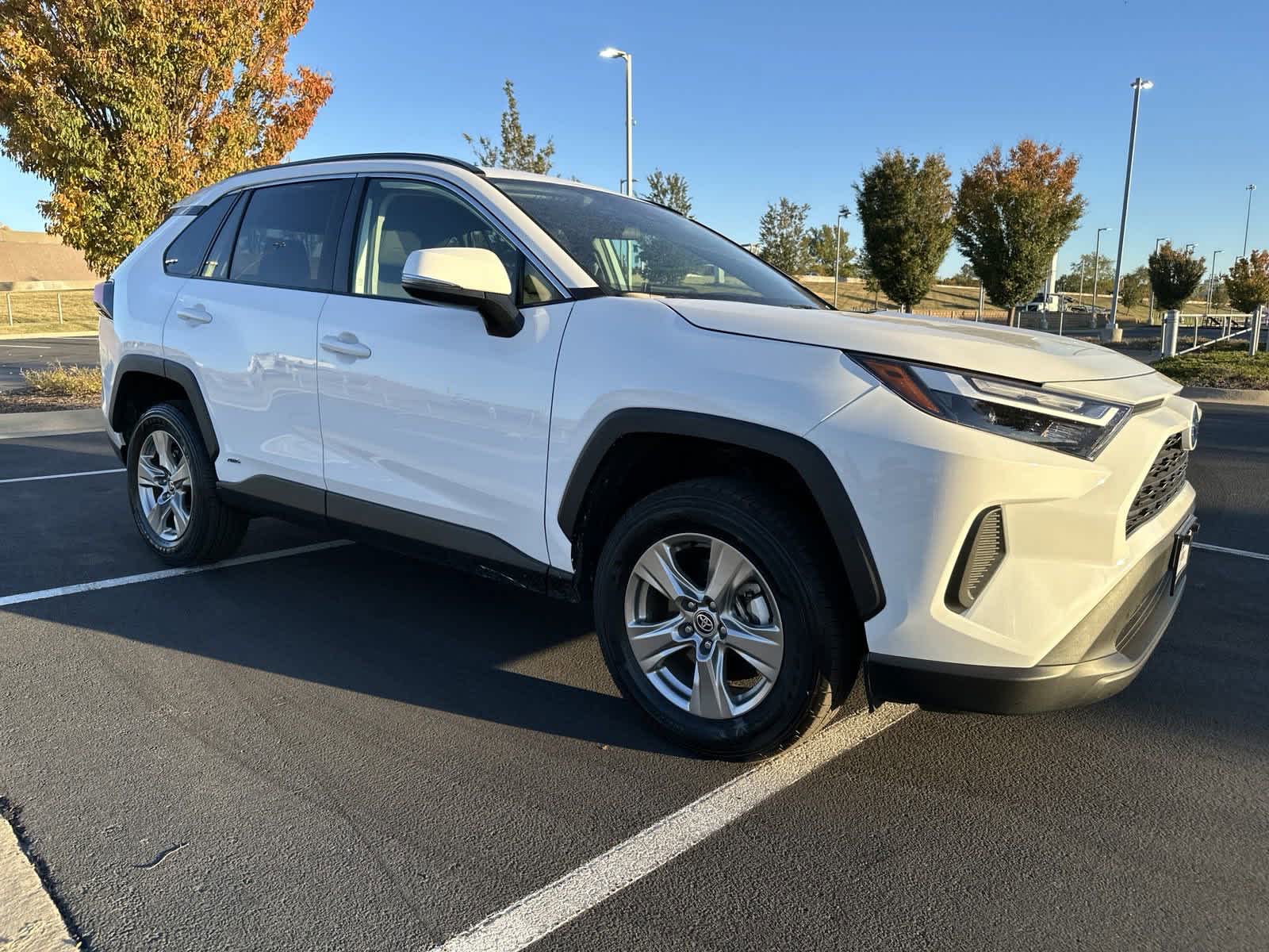 2024 Toyota RAV4 Hybrid XLE 2